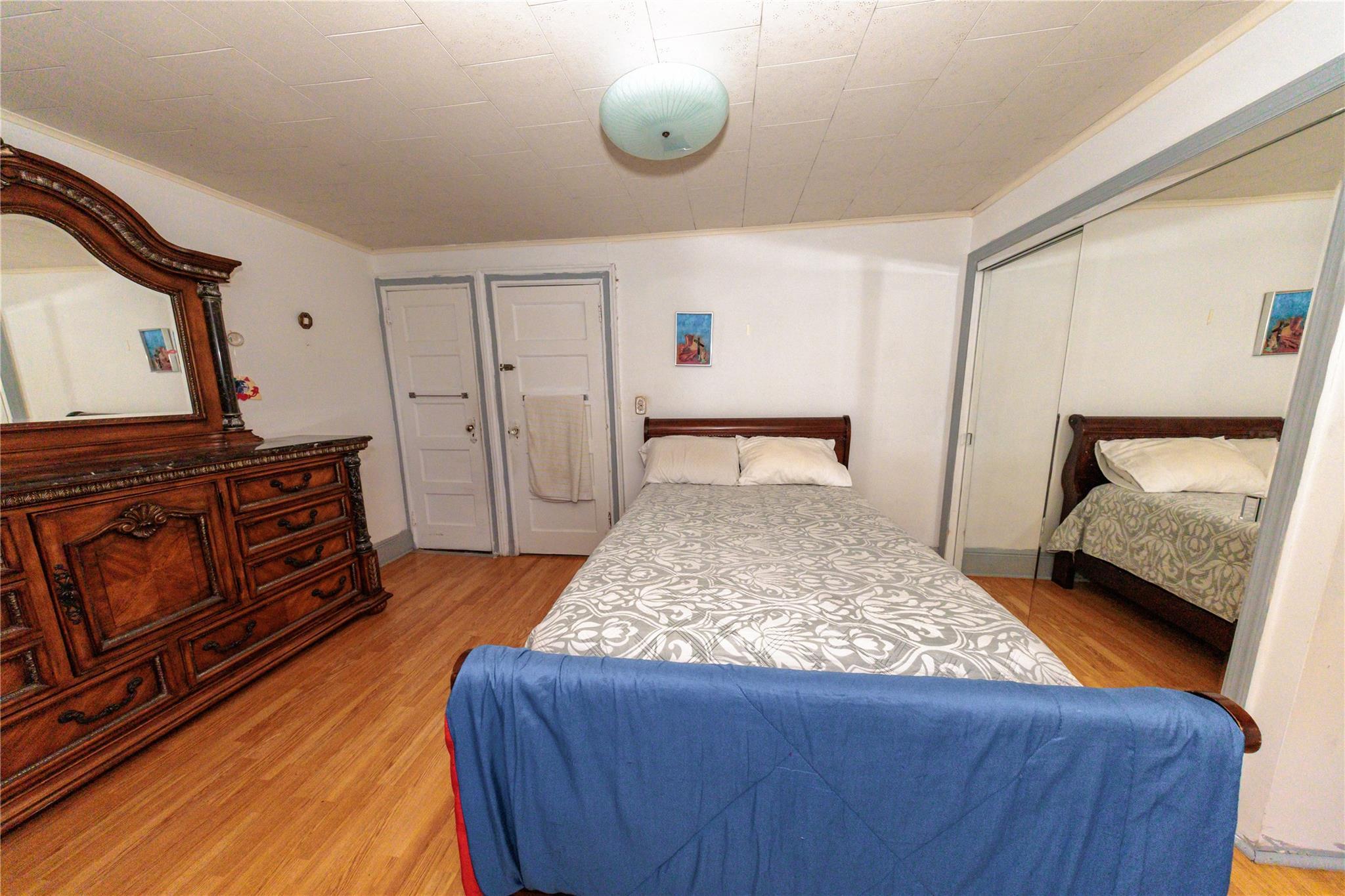 Single Family 80th  Queens, NY 11421, MLS-850388-20
