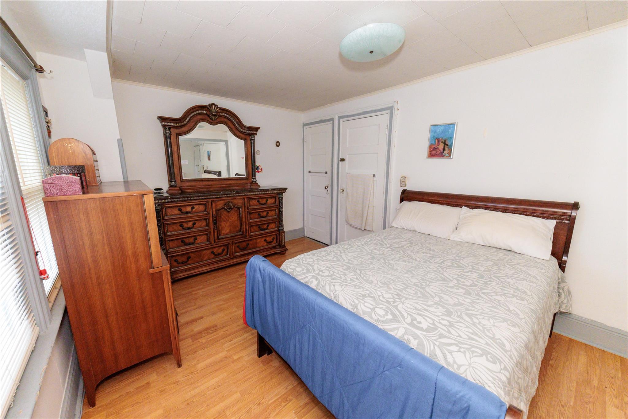 Single Family 80th  Queens, NY 11421, MLS-850388-21