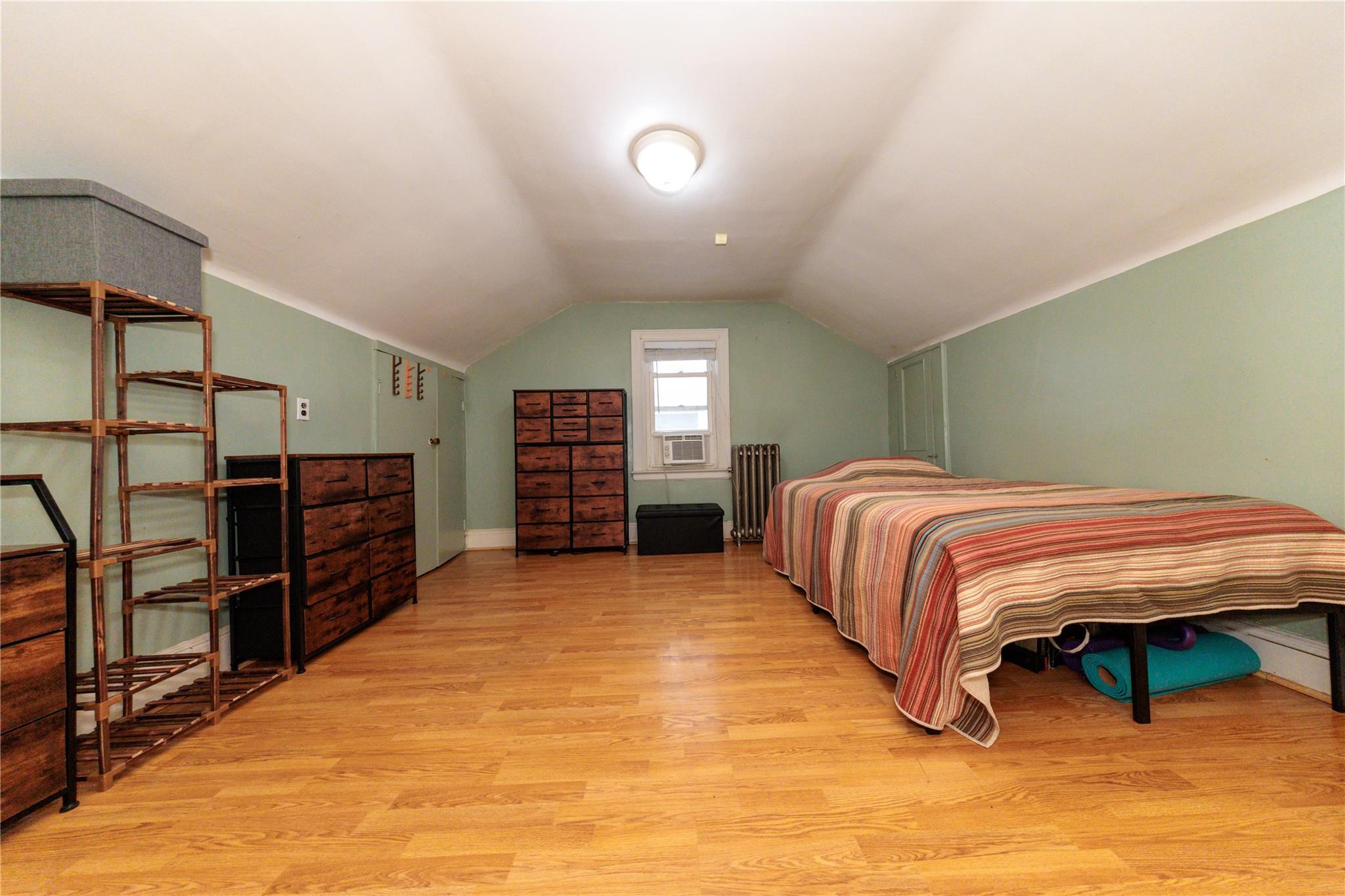 Single Family 80th  Queens, NY 11421, MLS-850388-23