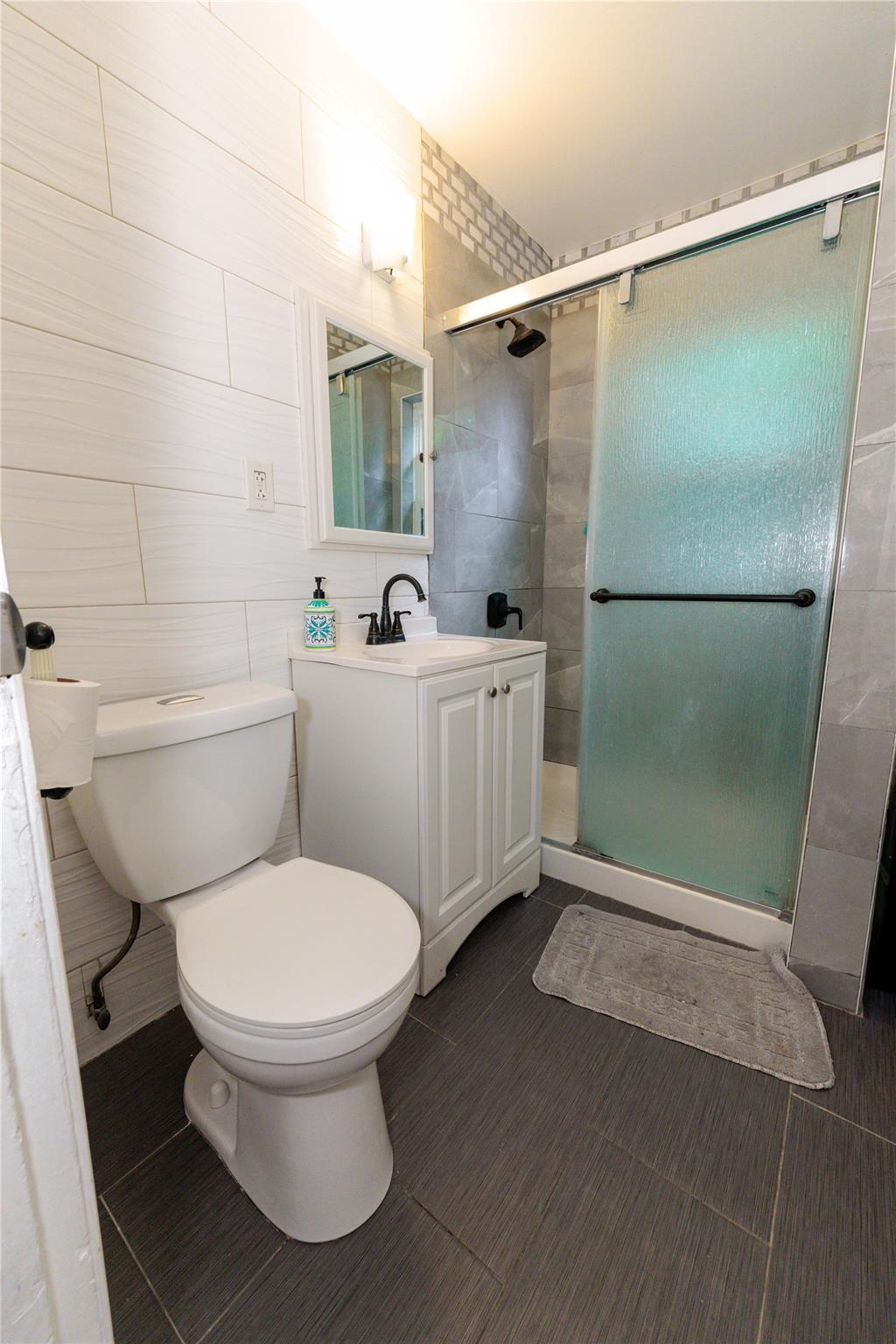 Single Family 80th  Queens, NY 11421, MLS-850388-27