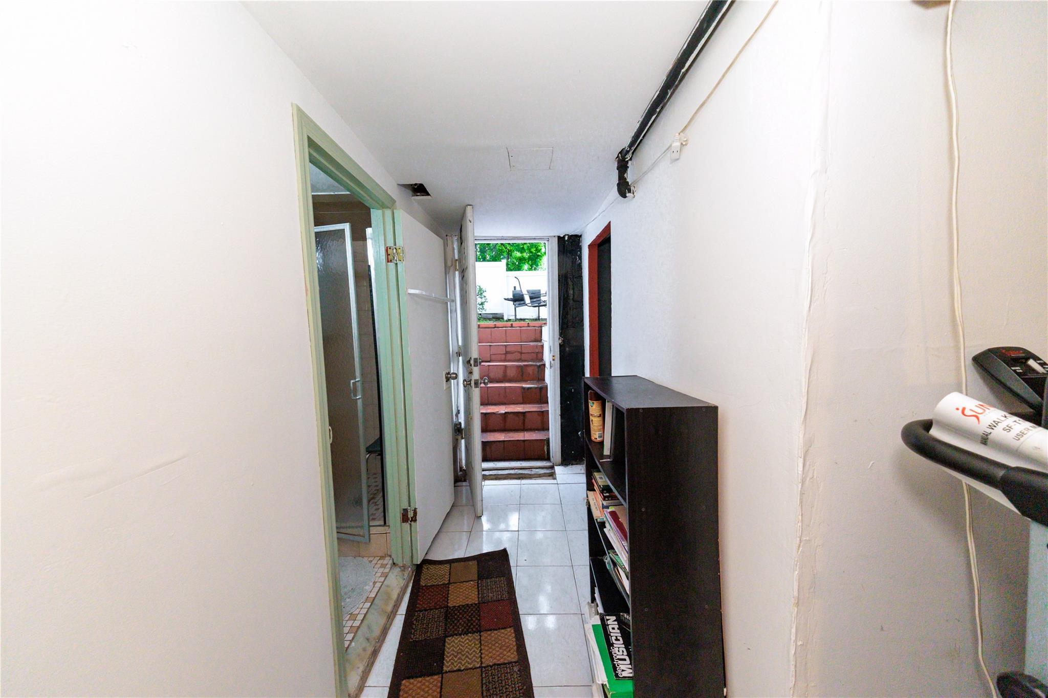 Single Family 80th  Queens, NY 11421, MLS-850388-32