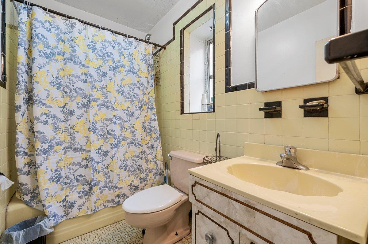 Single Family Banner  Brooklyn, NY 11235, MLS-850397-10