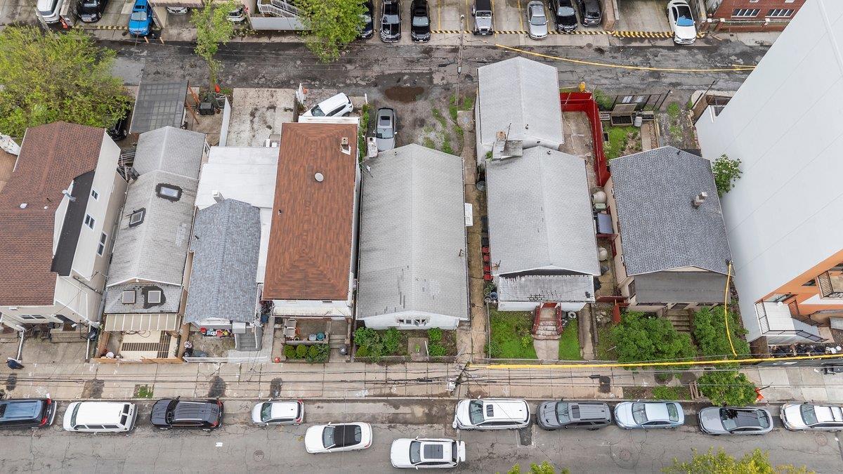 Single Family Banner  Brooklyn, NY 11235, MLS-850397-12