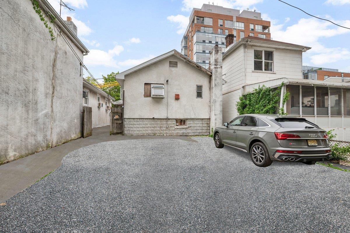 Single Family Banner  Brooklyn, NY 11235, MLS-850397-4