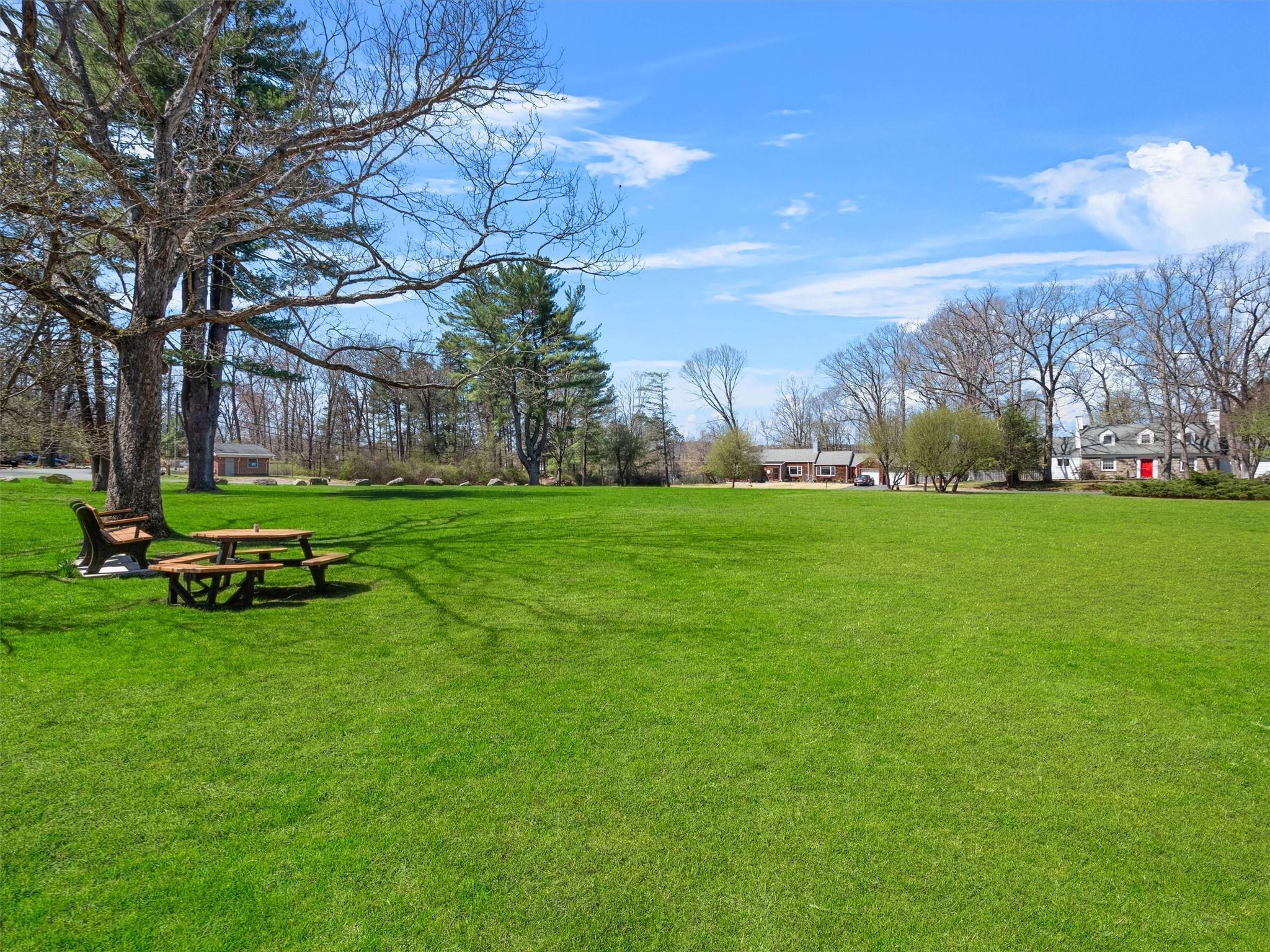 Single Family Birch  Rockland County, NY 10974, MLS-850401-40