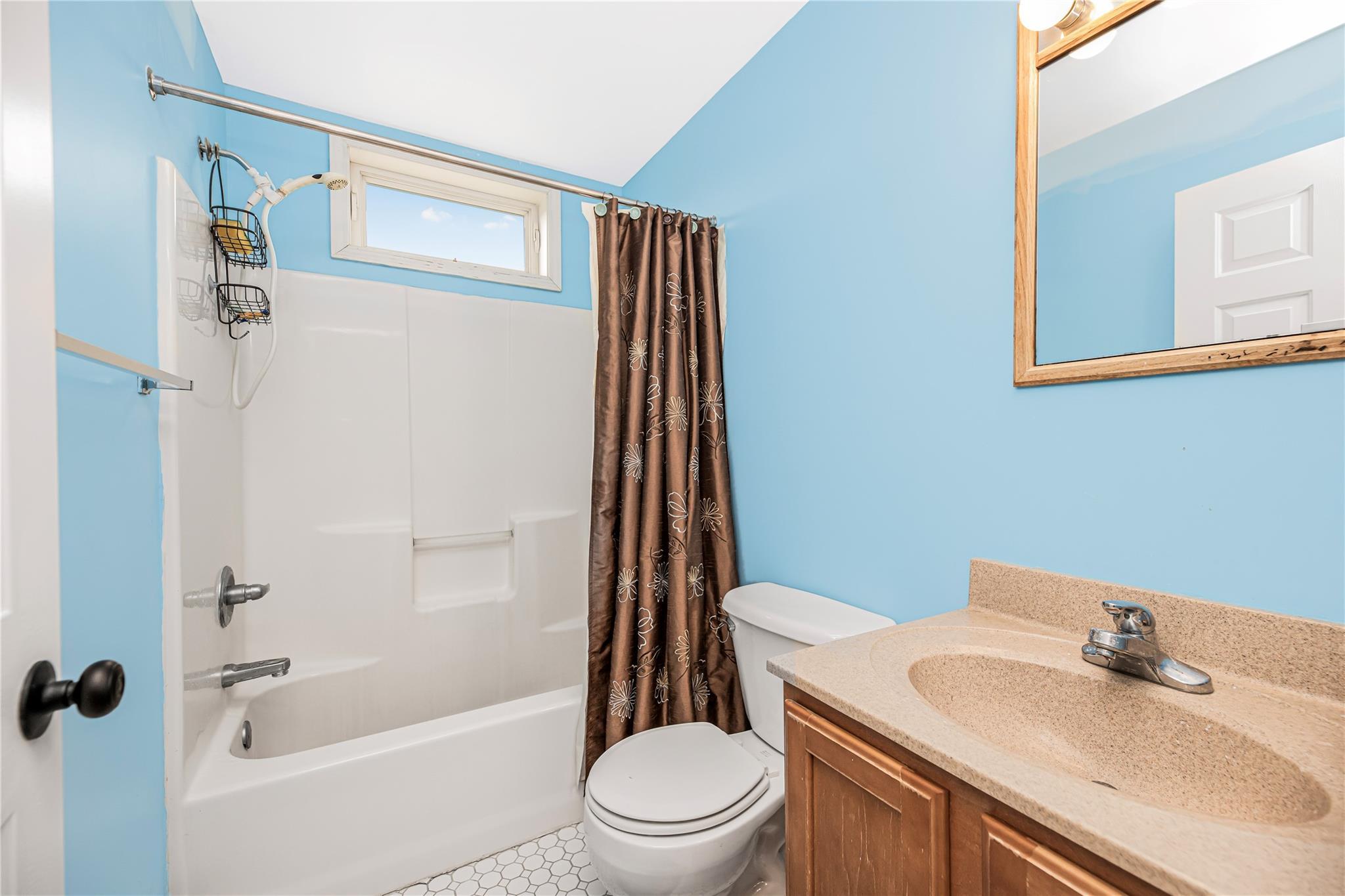 Single Family Melio Bettina  Dutchess County, NY 12508, MLS-850403-16