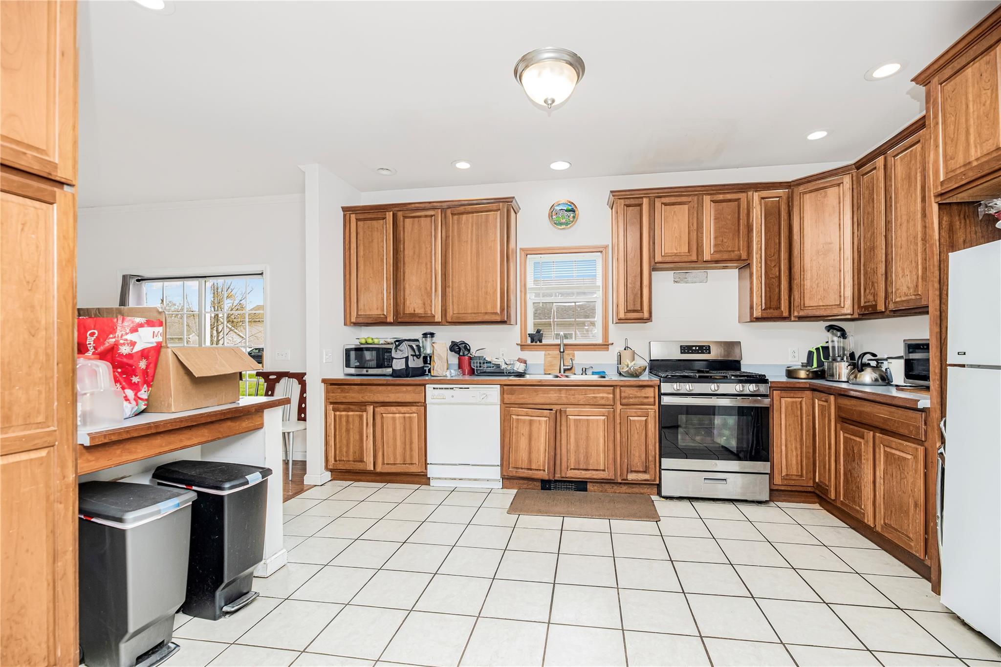 Single Family Melio Bettina  Dutchess County, NY 12508, MLS-850403-2