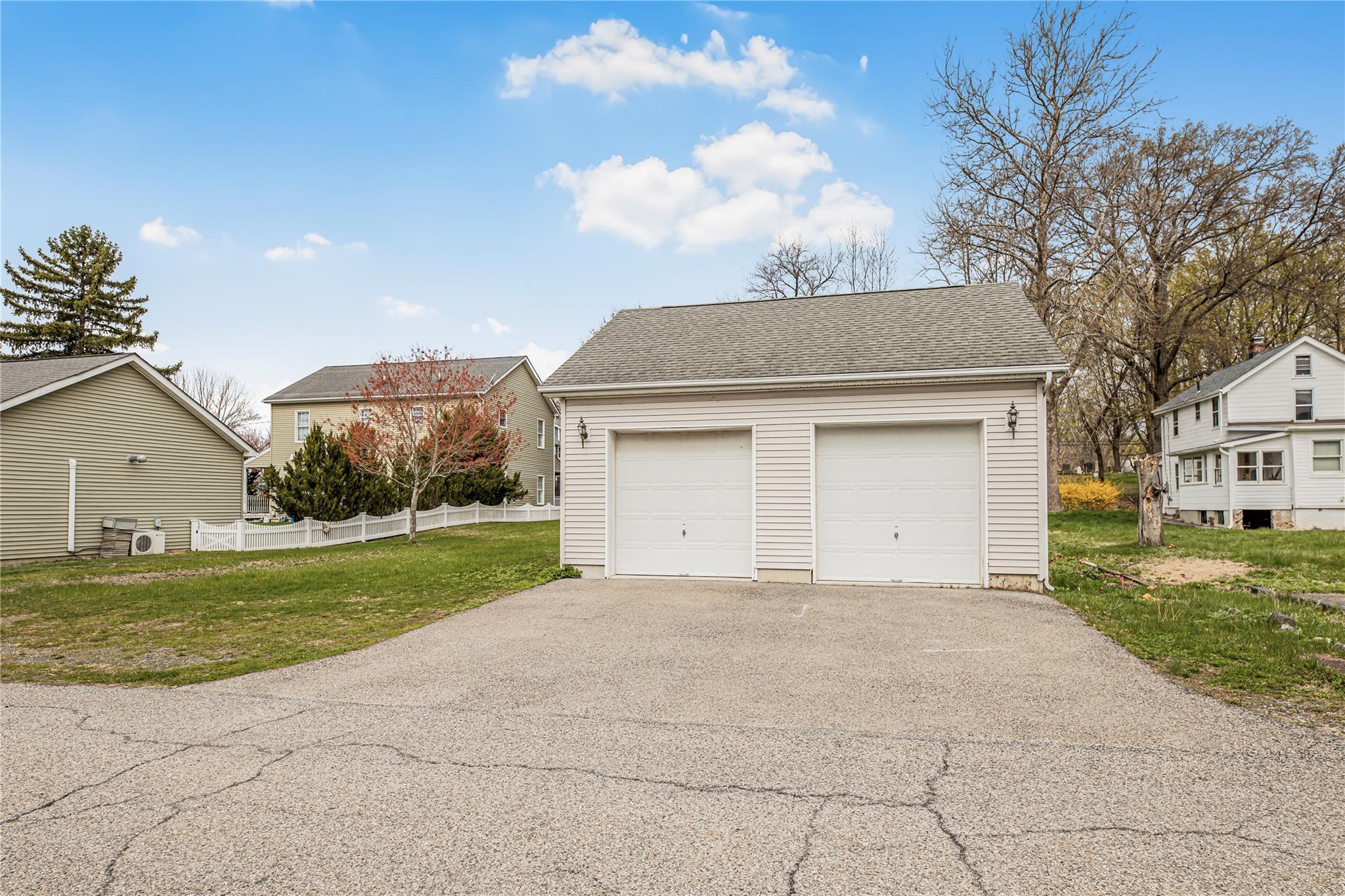 Single Family Melio Bettina  Dutchess County, NY 12508, MLS-850403-21