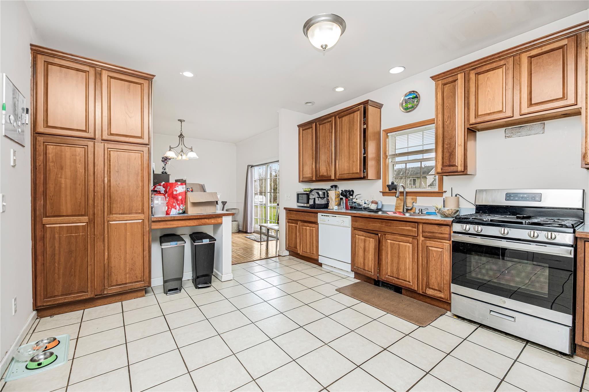 Single Family Melio Bettina  Dutchess County, NY 12508, MLS-850403-3