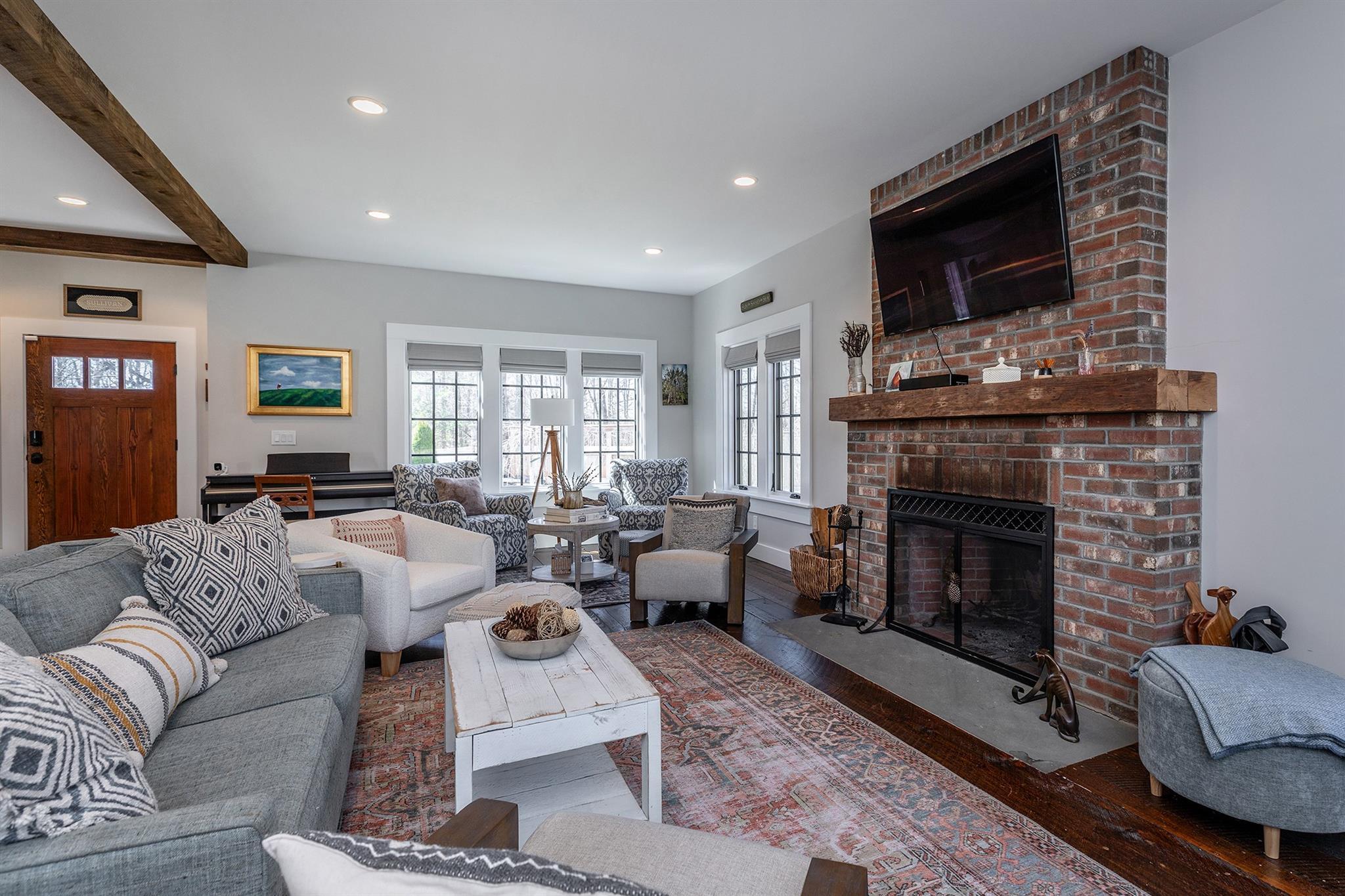 Single Family Byrds Hill  Dutchess County, NY 12564, MLS-850409-20