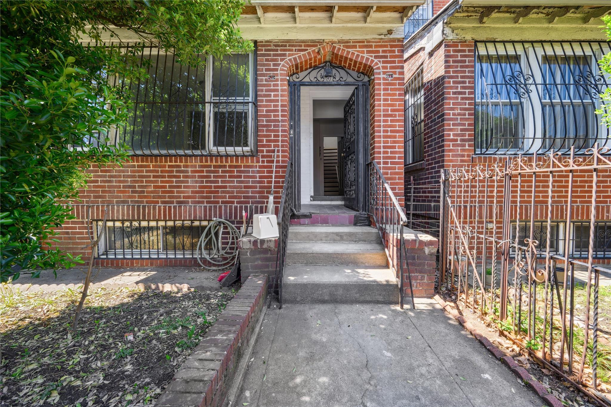 Single Family 87 Street  Queens, NY 11369, MLS-850416-2