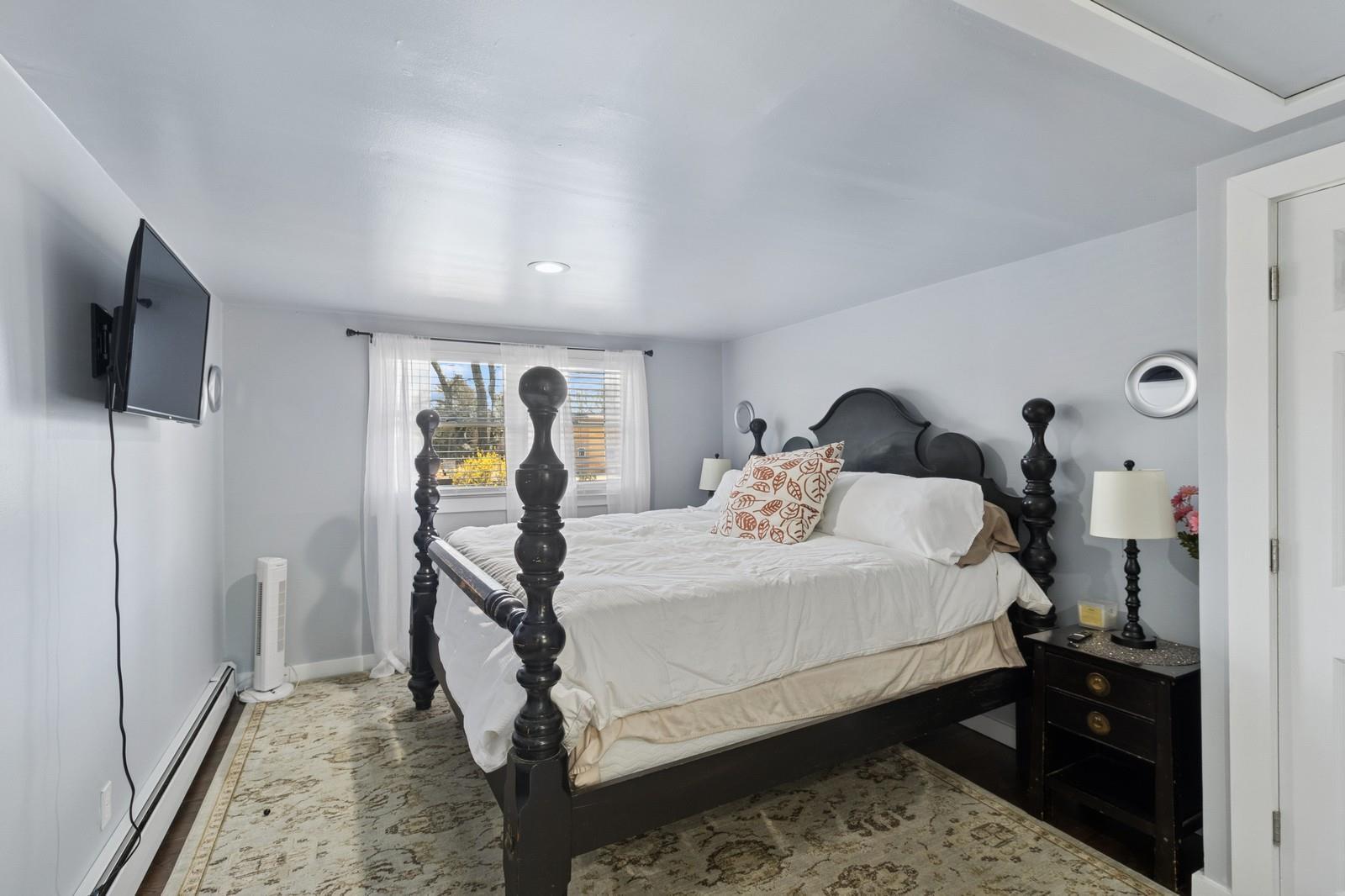 Single Family Norris Ln  Suffolk County, NY 11932, MLS-850424-24
