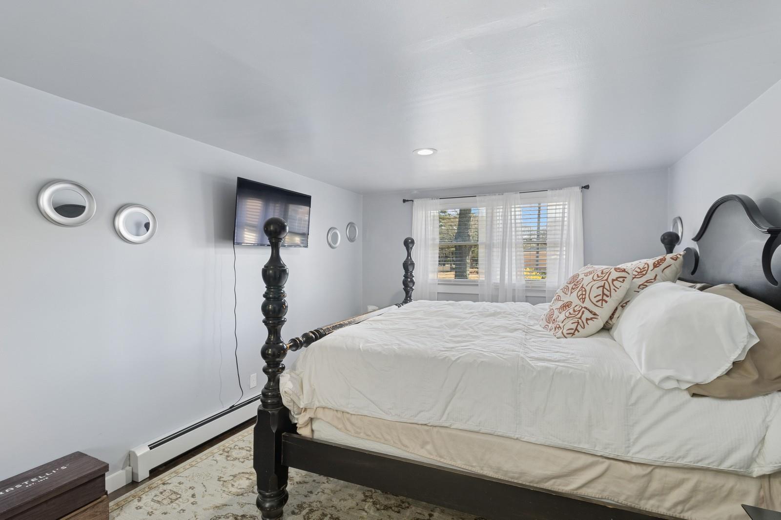 Single Family Norris Ln  Suffolk County, NY 11932, MLS-850424-25