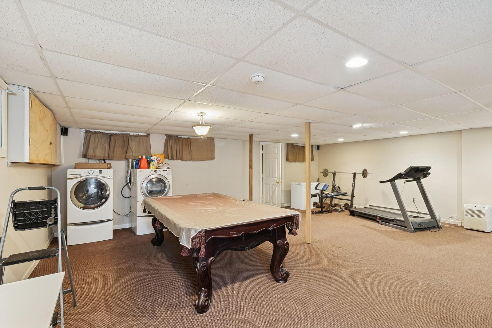 Single Family Norris Ln  Suffolk County, NY 11932, MLS-850424-32