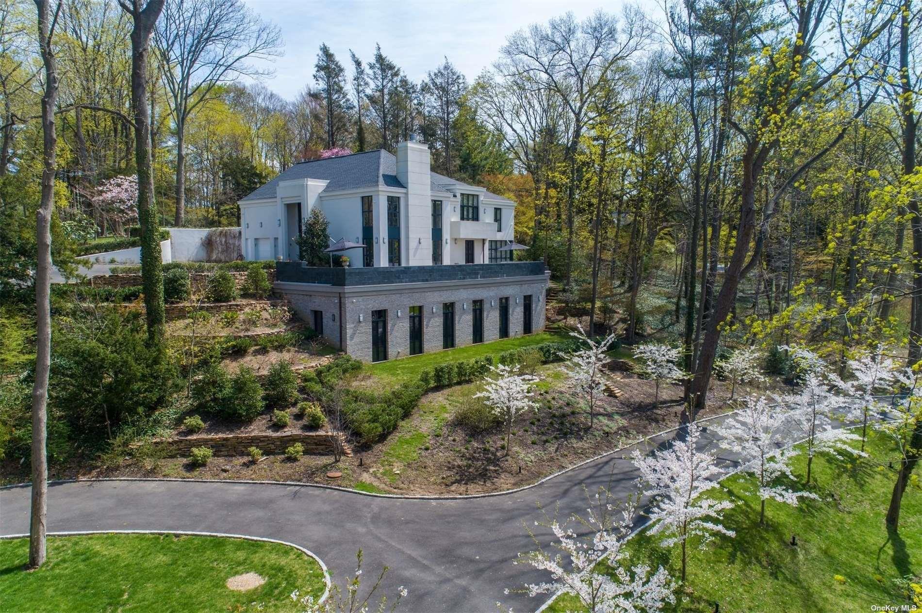 Single Family Frost Creek Dr  Nassau County, NY 11560, MLS-850434-2