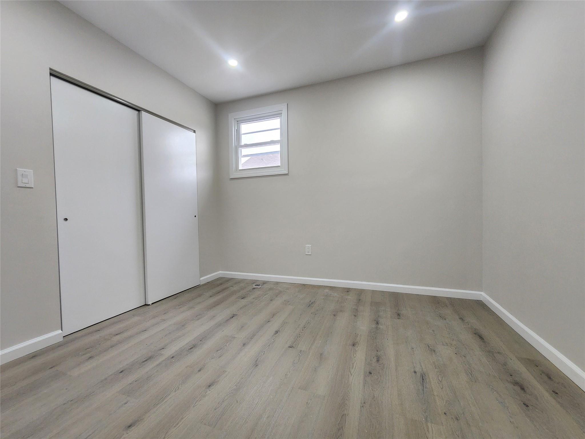 Single Family Wayne Street  Staten Island, NY 10310, MLS-850437-25