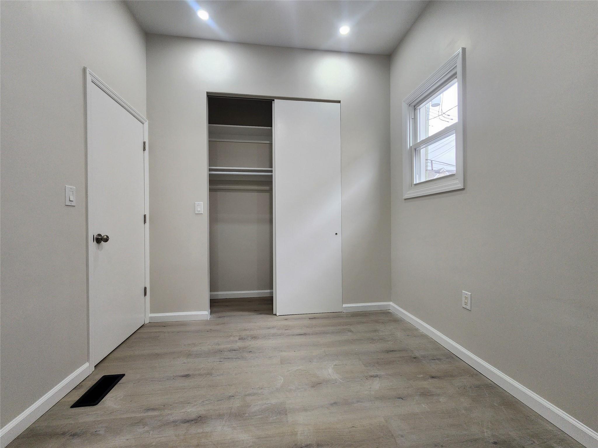 Single Family Wayne Street  Staten Island, NY 10310, MLS-850437-34