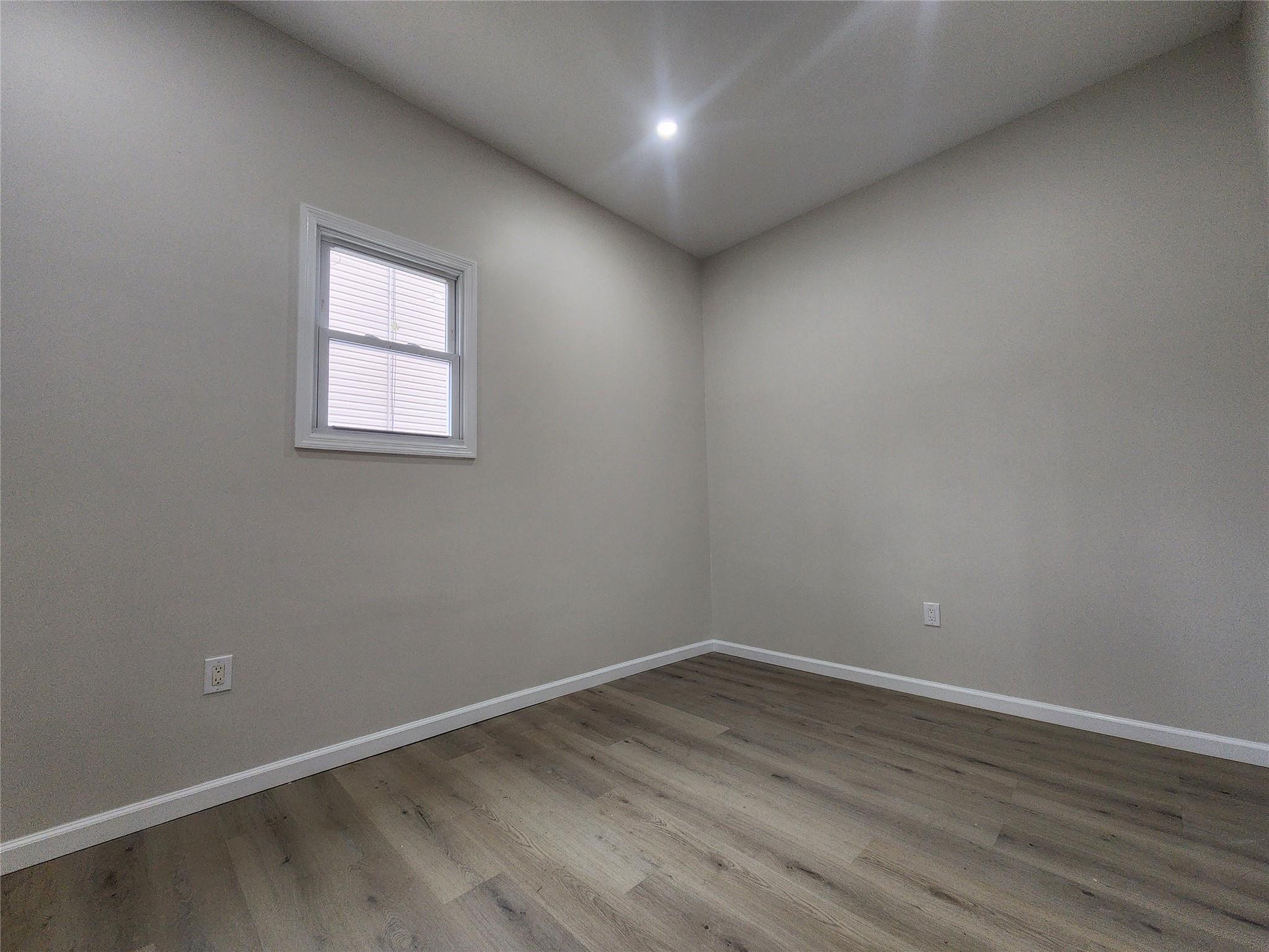 Single Family Wayne Street  Staten Island, NY 10310, MLS-850437-35