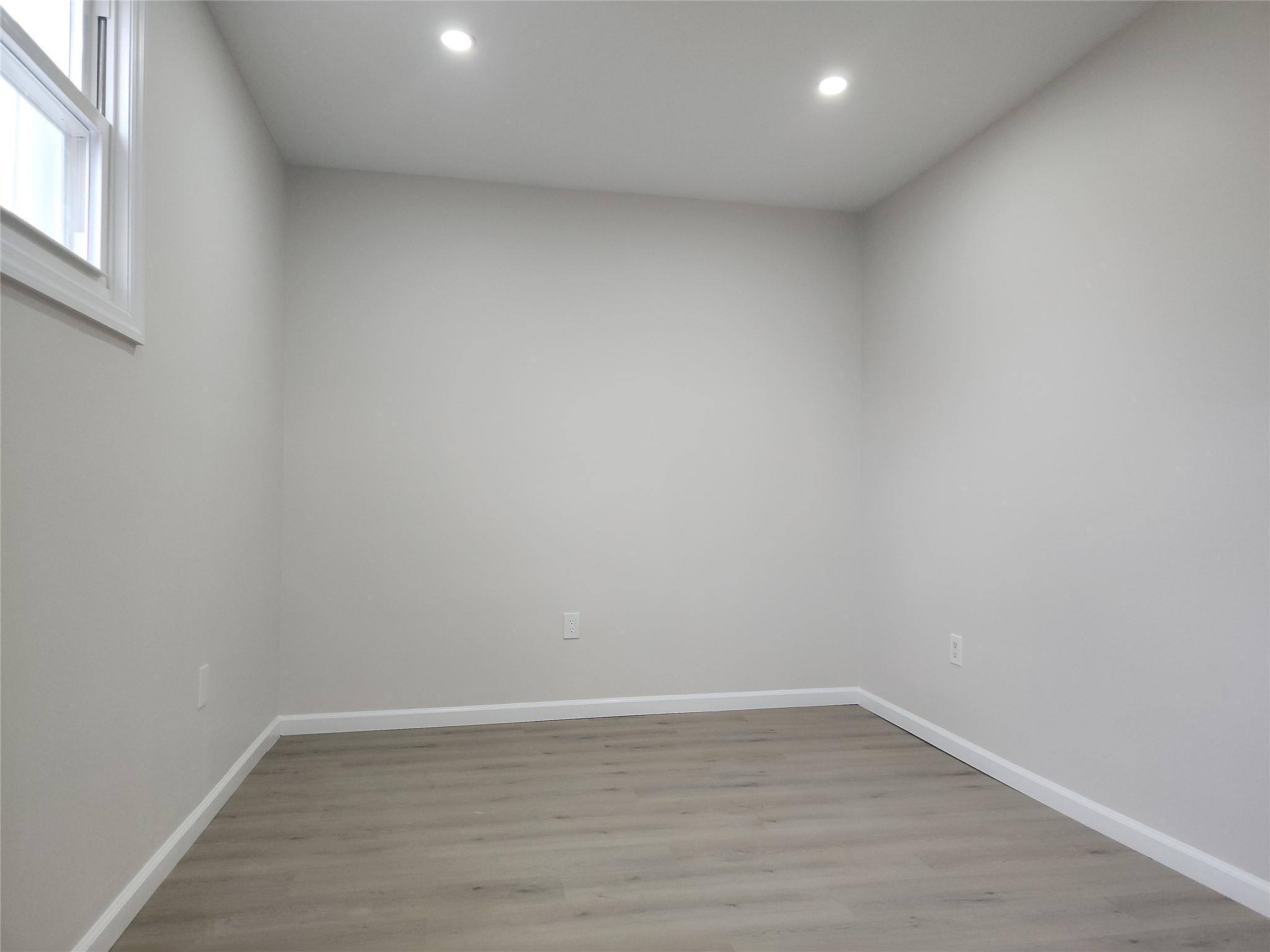 Single Family Wayne Street  Staten Island, NY 10310, MLS-850437-37