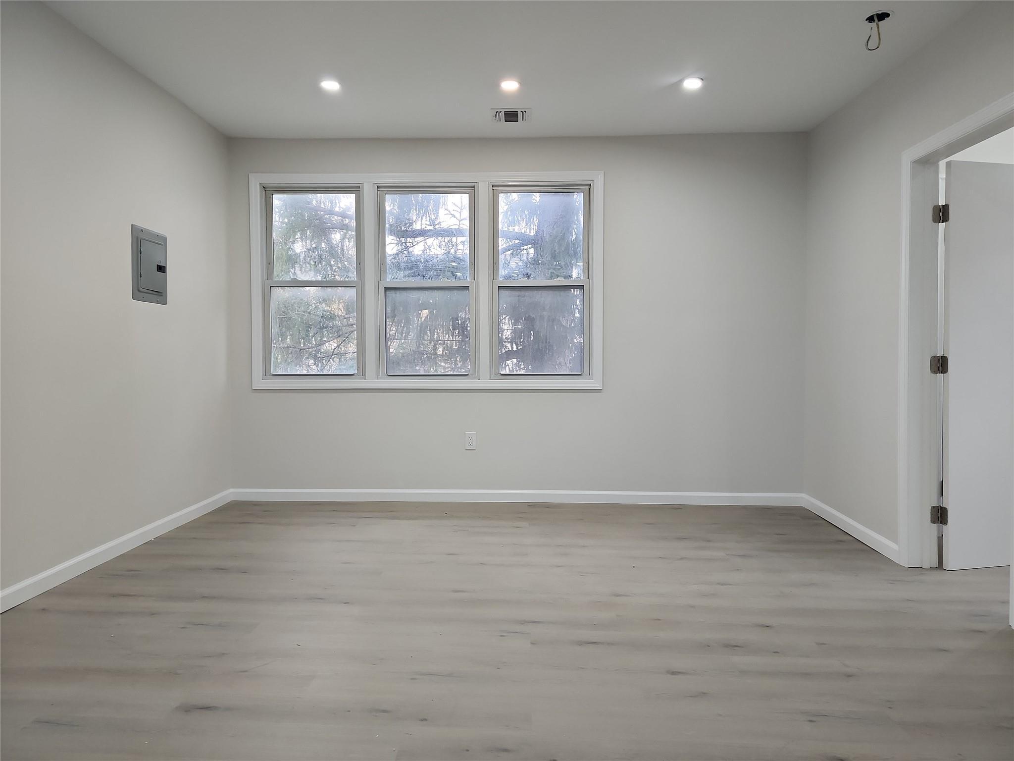 Single Family Wayne Street  Staten Island, NY 10310, MLS-850437-4