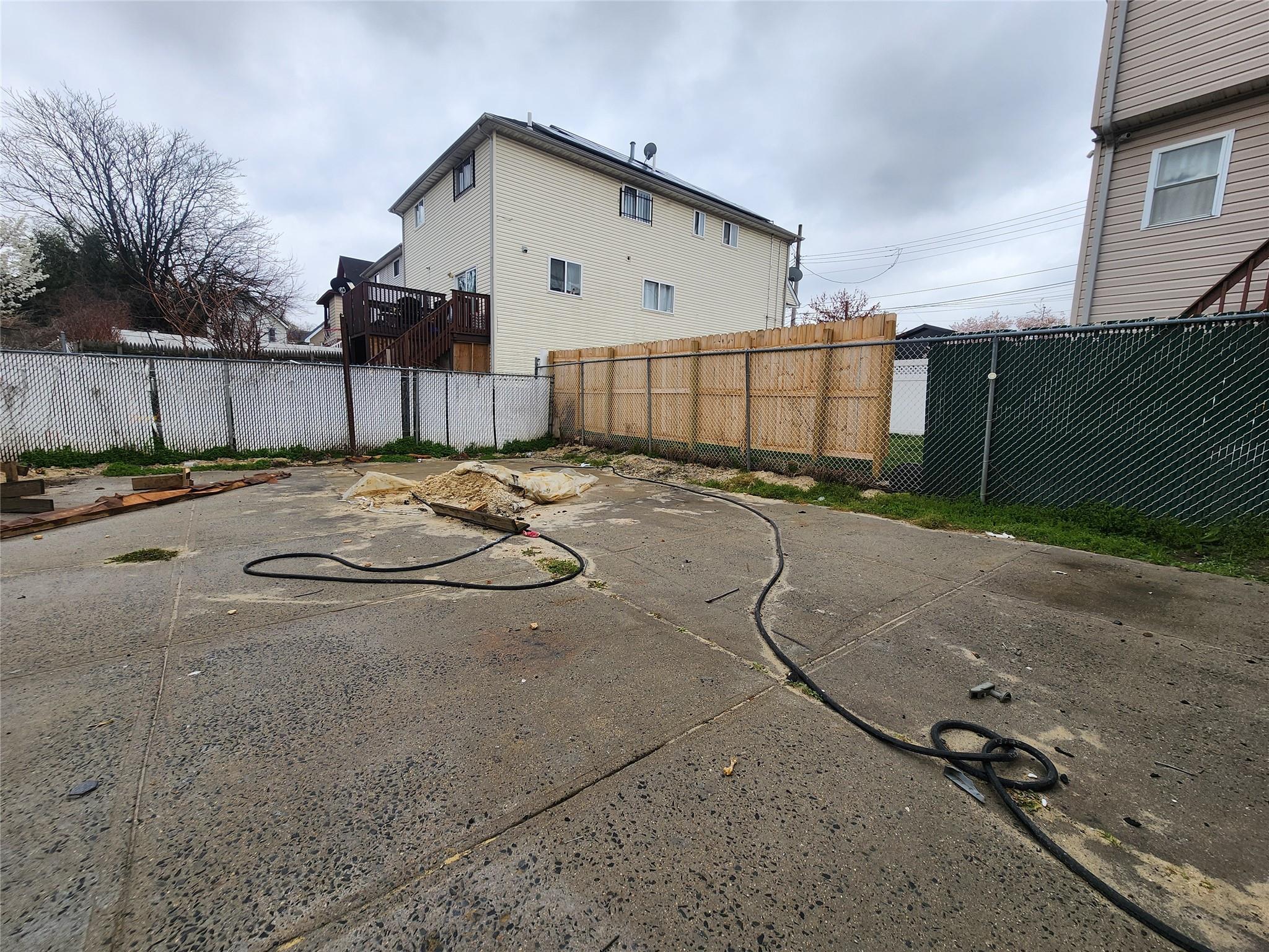 Single Family Wayne Street  Staten Island, NY 10310, MLS-850437-42