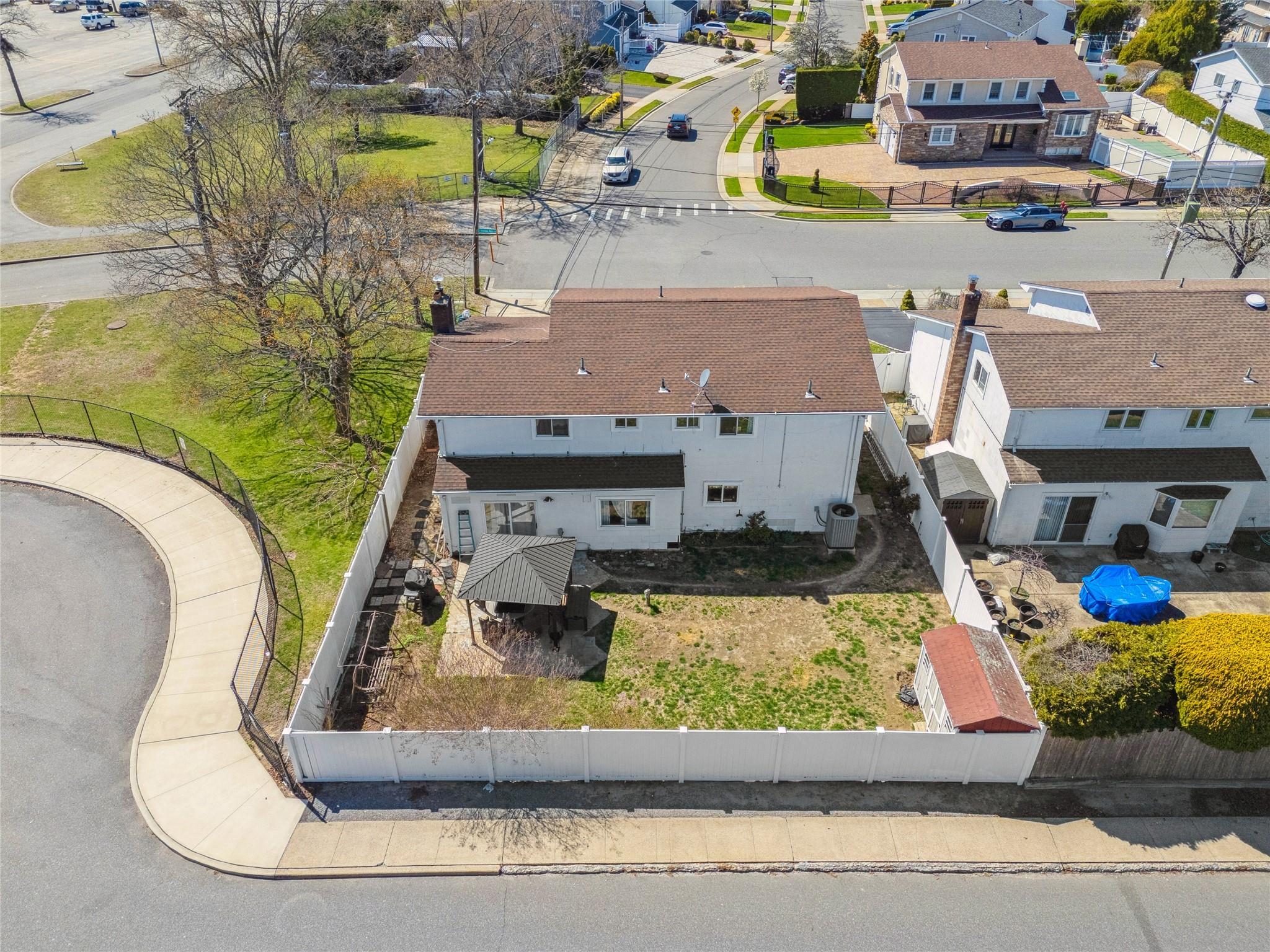 Single Family S Seamans Neck  Nassau County, NY 11783, MLS-850441-26