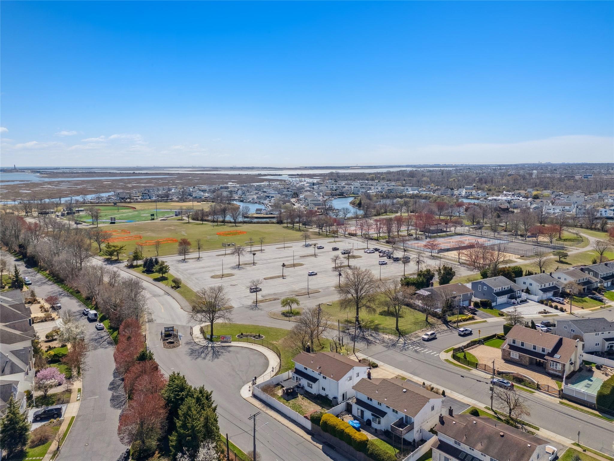 Single Family S Seamans Neck  Nassau County, NY 11783, MLS-850441-27
