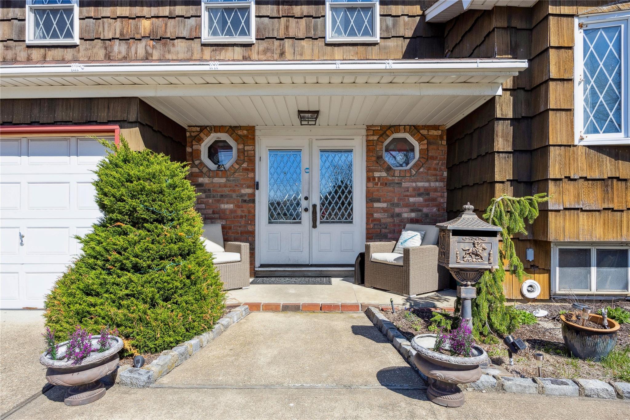 Single Family S Seamans Neck  Nassau County, NY 11783, MLS-850441-3