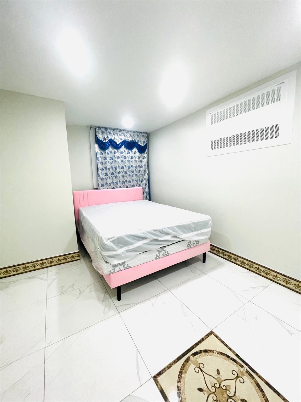 Single Family 65th Ave  Queens, NY 11367, MLS-850452-12