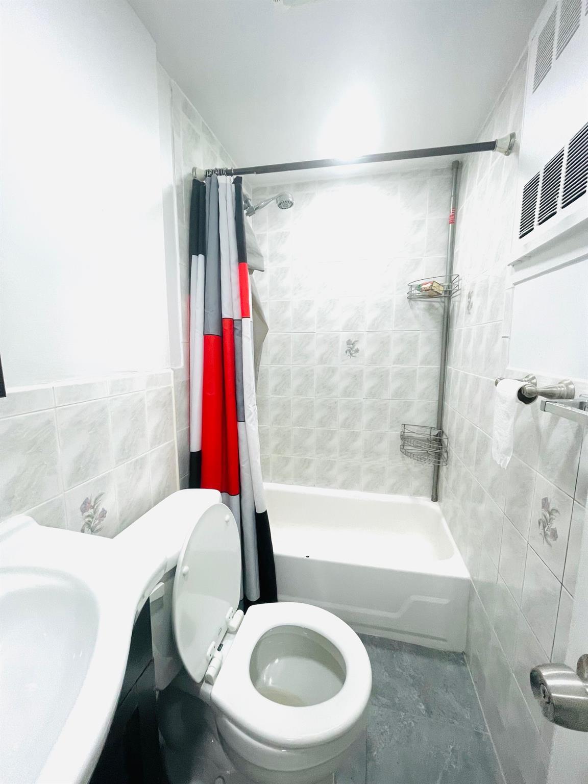 Single Family 65th Ave  Queens, NY 11367, MLS-850452-9