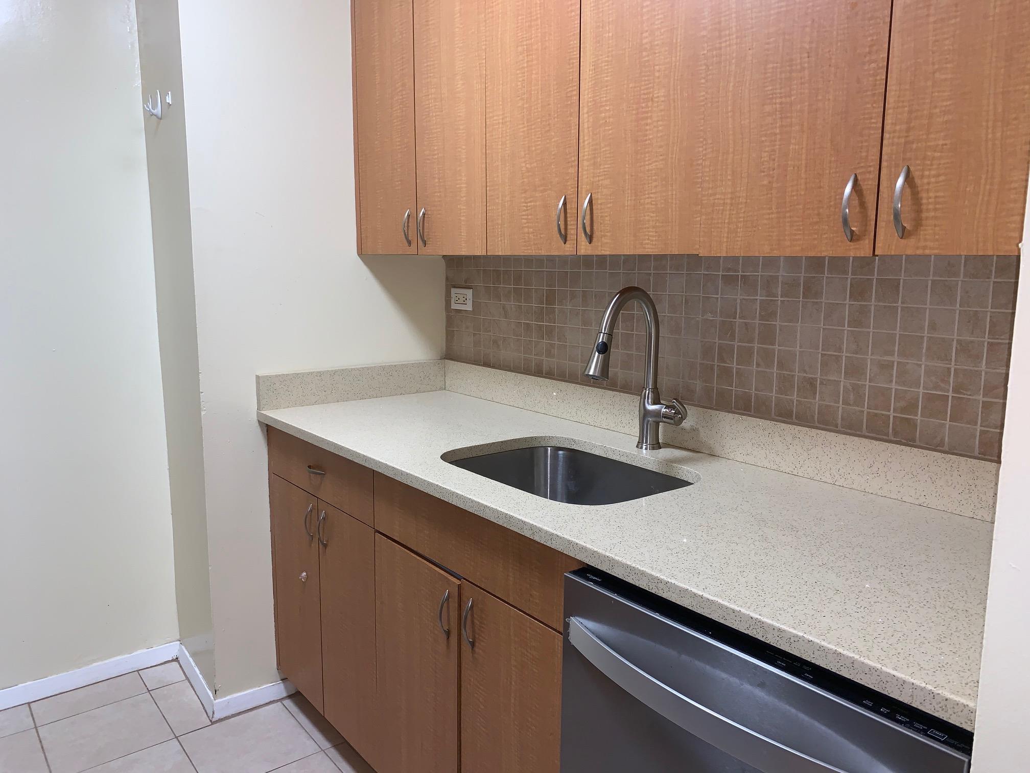 Apartment Union  Queens, NY 11358, MLS-850453-9