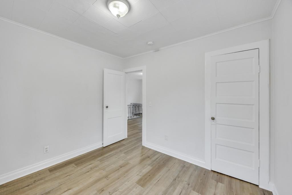 Single Family Walnut  Suffolk County, NY 11754, MLS-850456-22