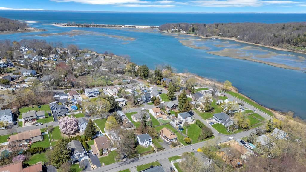 Single Family Walnut  Suffolk County, NY 11754, MLS-850456-29