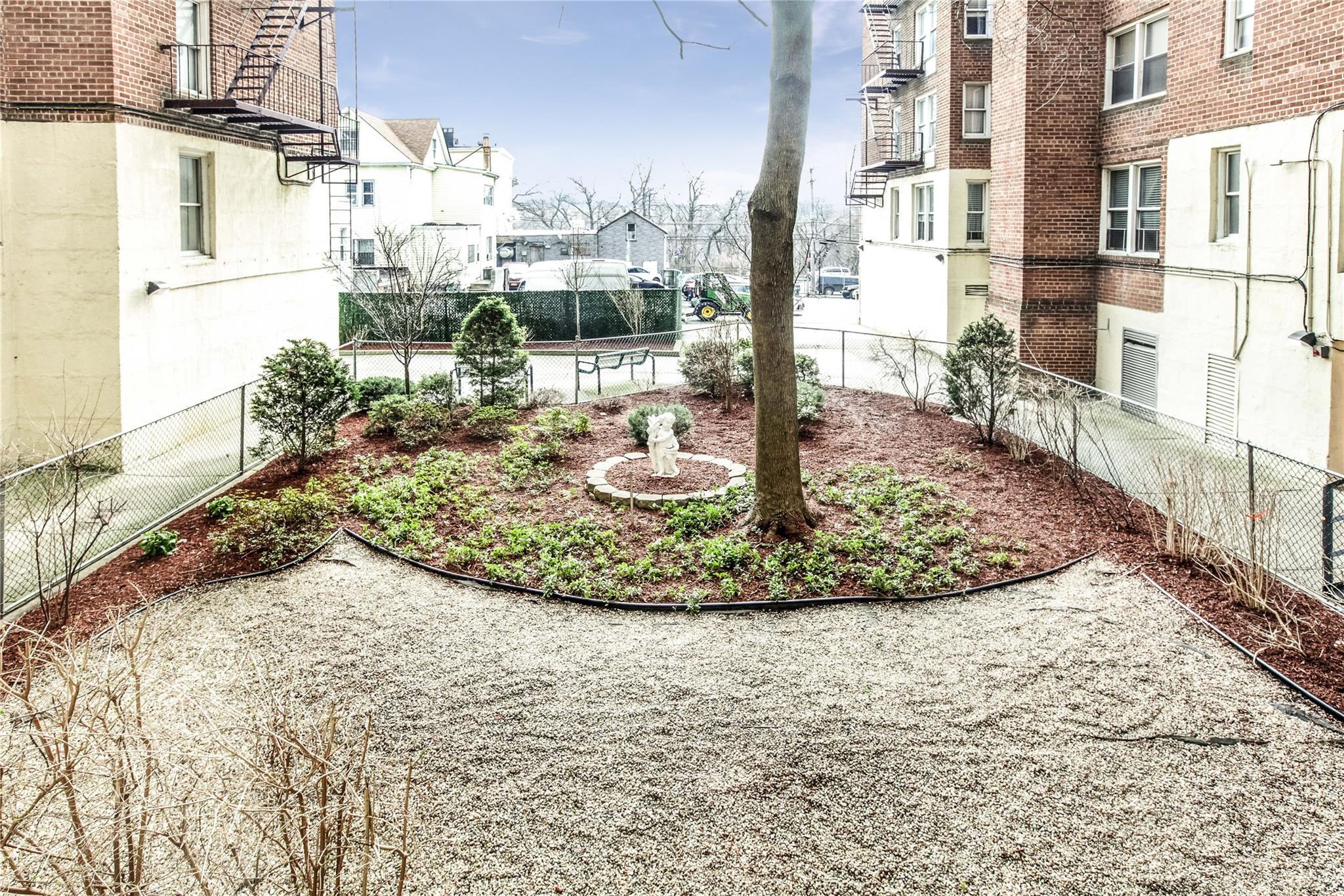 Apartment Vireo  Bronx, NY 10470, MLS-850500-11