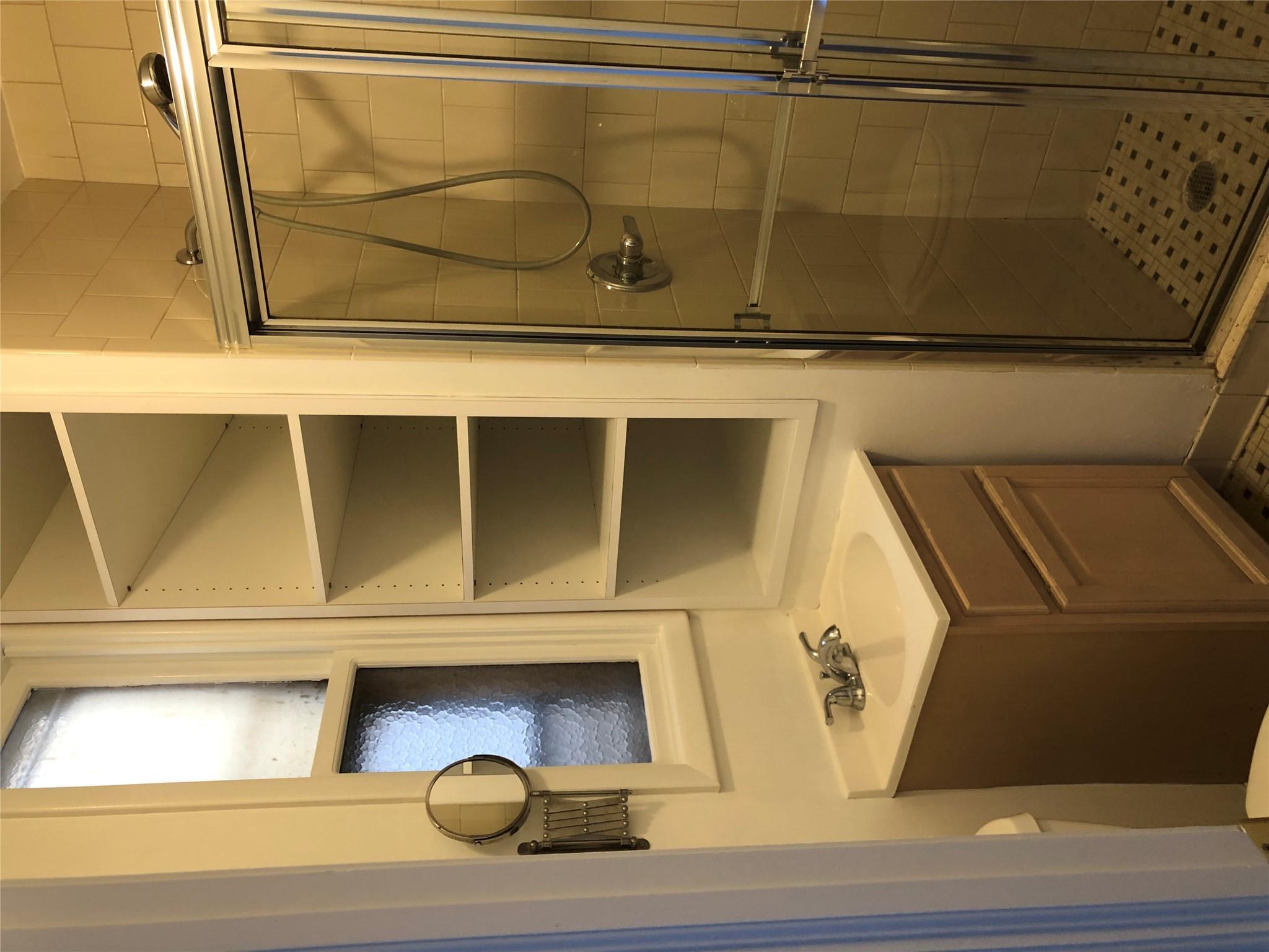 Apartment Metropolitan Ave  Queens, NY 11375, MLS-850520-6