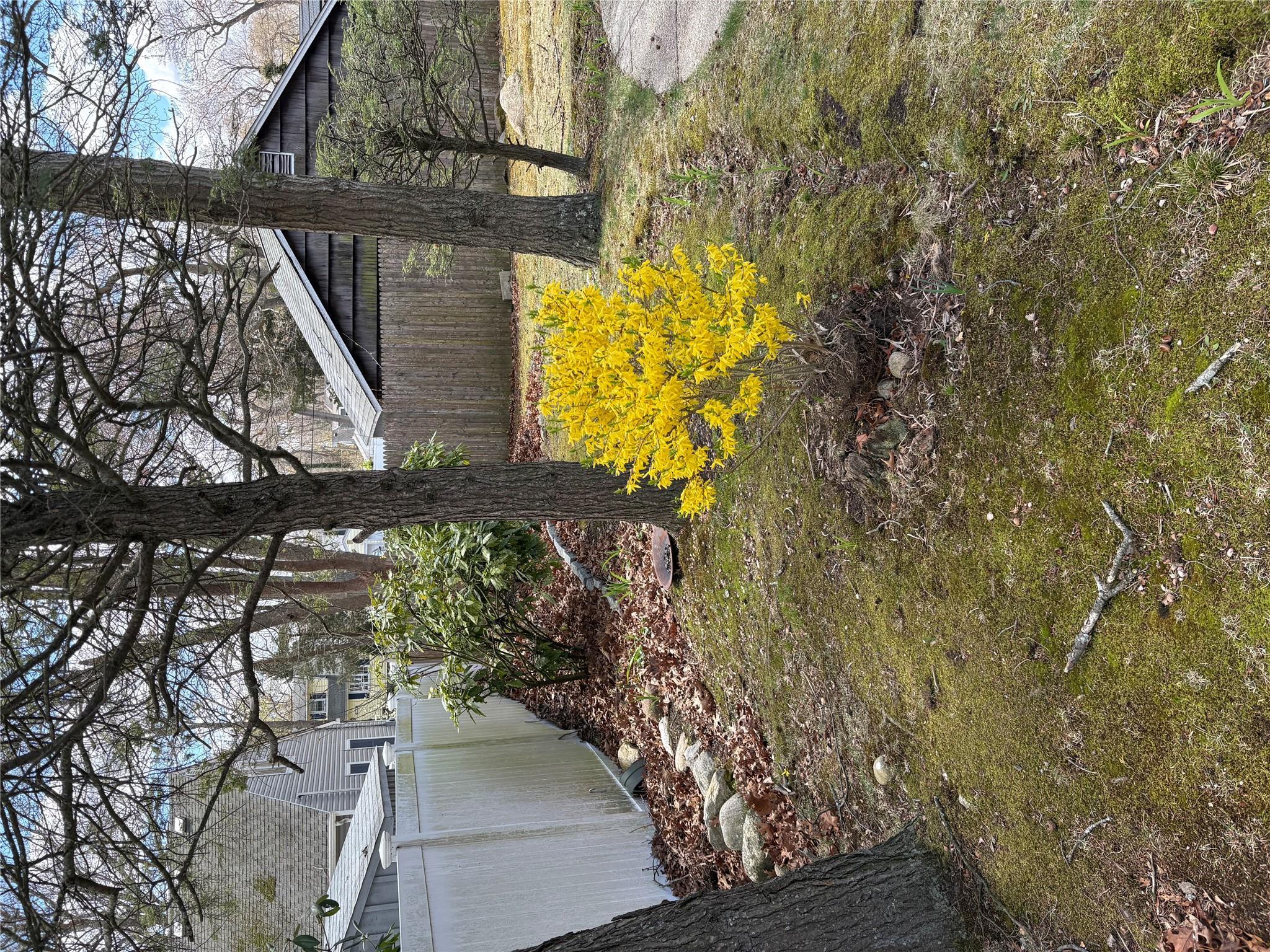 Single Family Dee Place  Suffolk County, NY 11746, MLS-850524-12