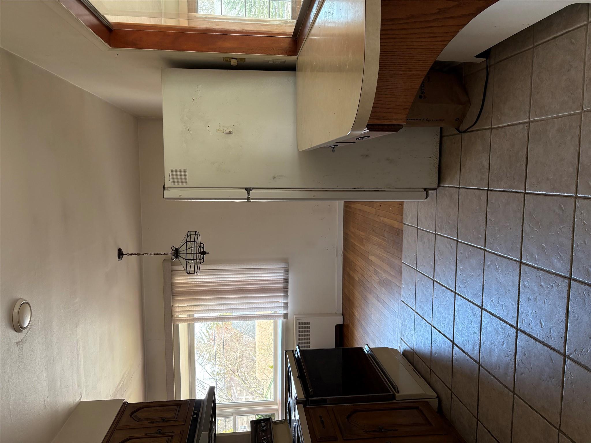 Single Family Dee Place  Suffolk County, NY 11746, MLS-850524-4