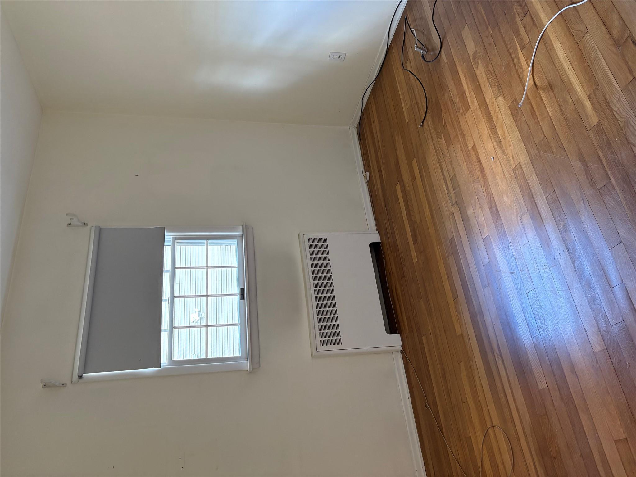 Single Family Dee Place  Suffolk County, NY 11746, MLS-850524-6