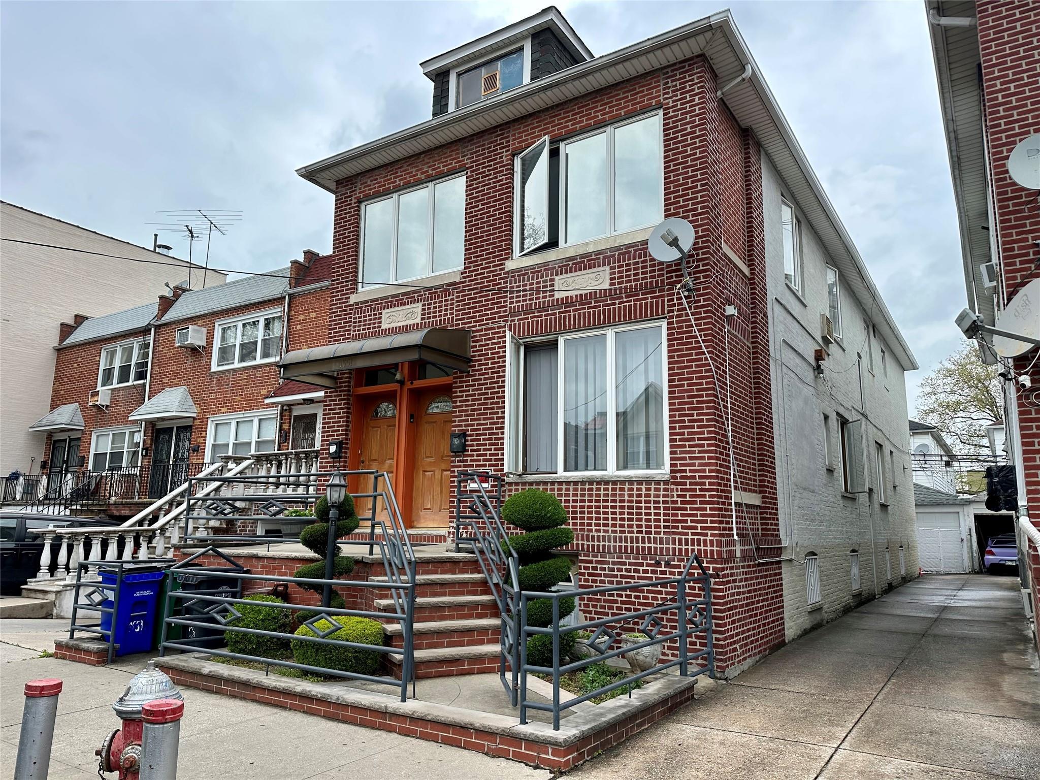 Single Family 78 Th  Brooklyn, NY 11214, MLS-850562-2