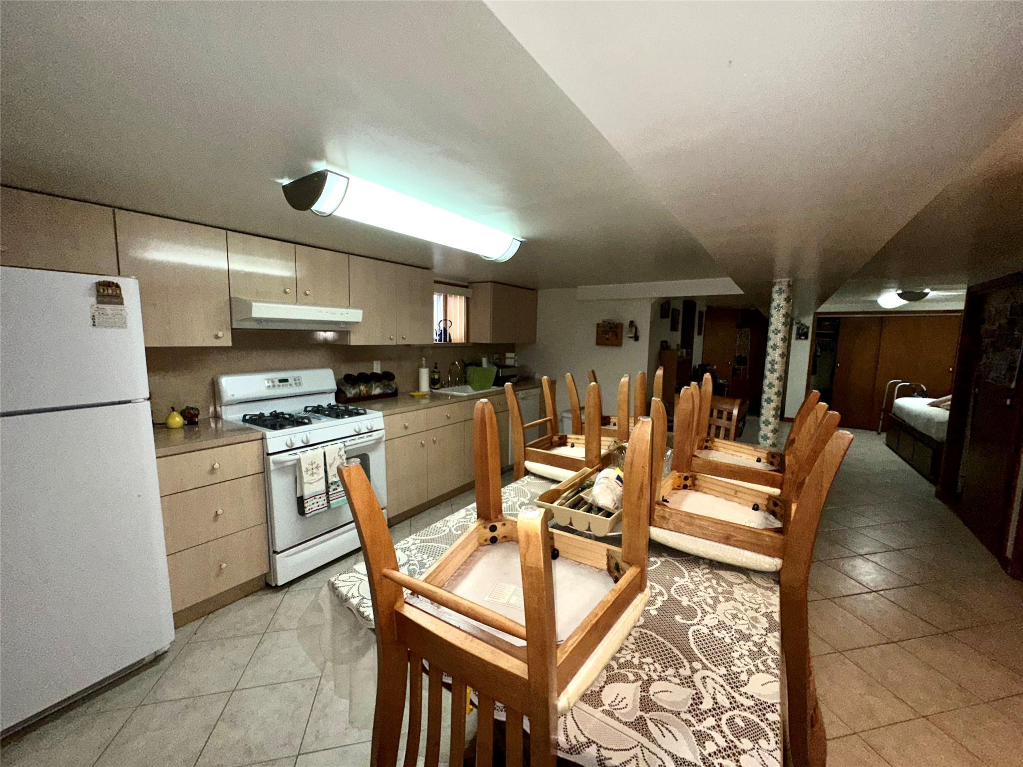 Single Family 78 Th  Brooklyn, NY 11214, MLS-850562-22
