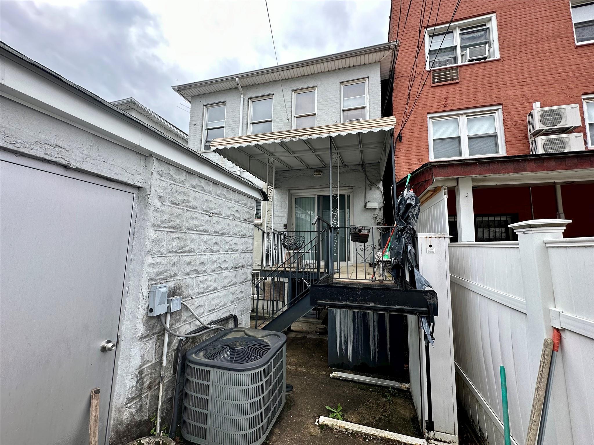 Single Family 78 Th  Brooklyn, NY 11214, MLS-850562-31