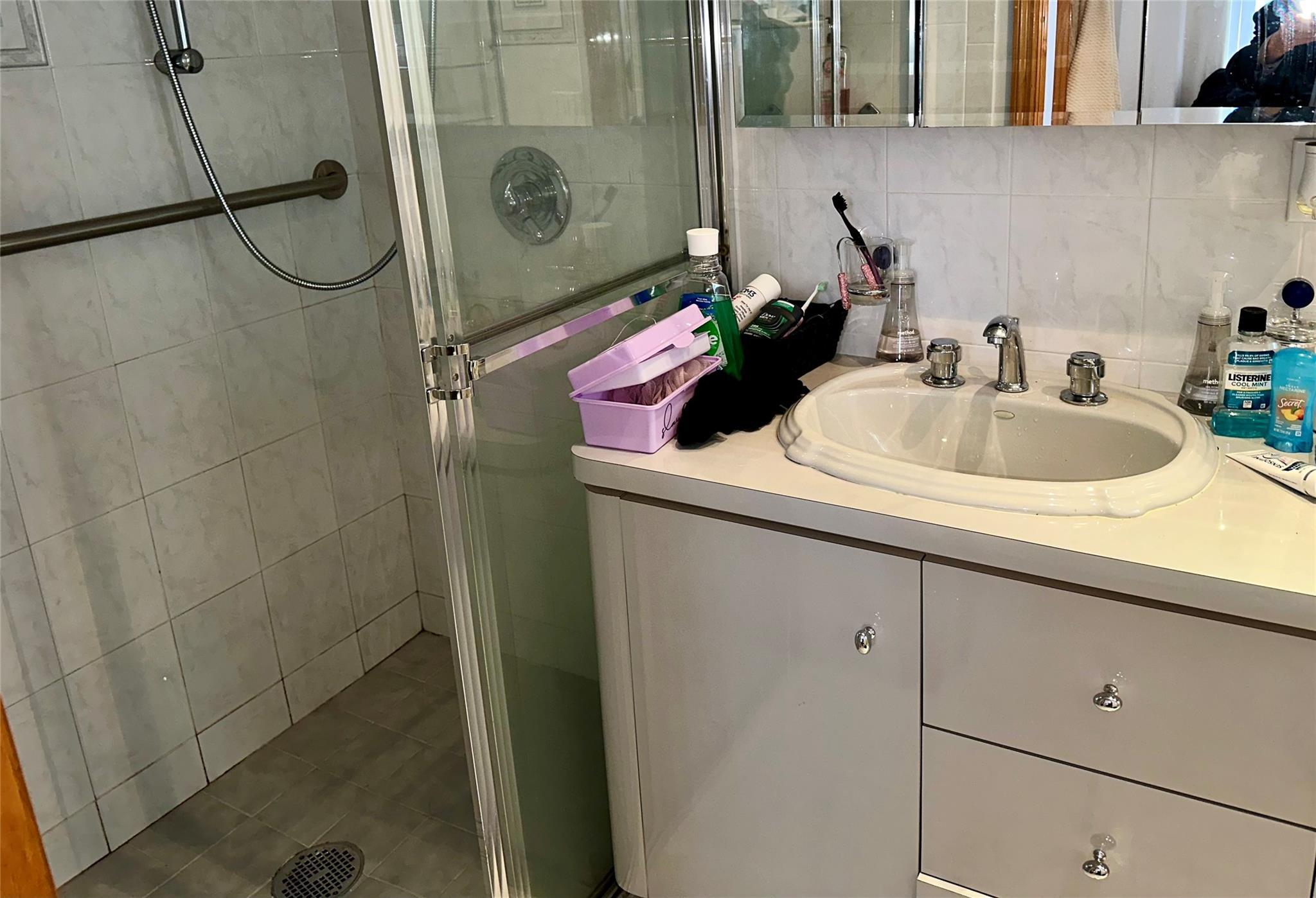 Single Family 78 Th  Brooklyn, NY 11214, MLS-850562-8