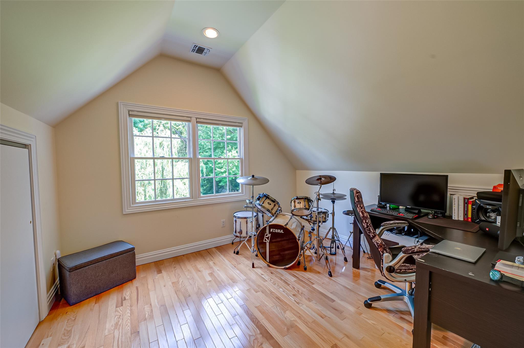 Single Family Eagle Landing  Suffolk County, NY 11766, MLS-850566-29