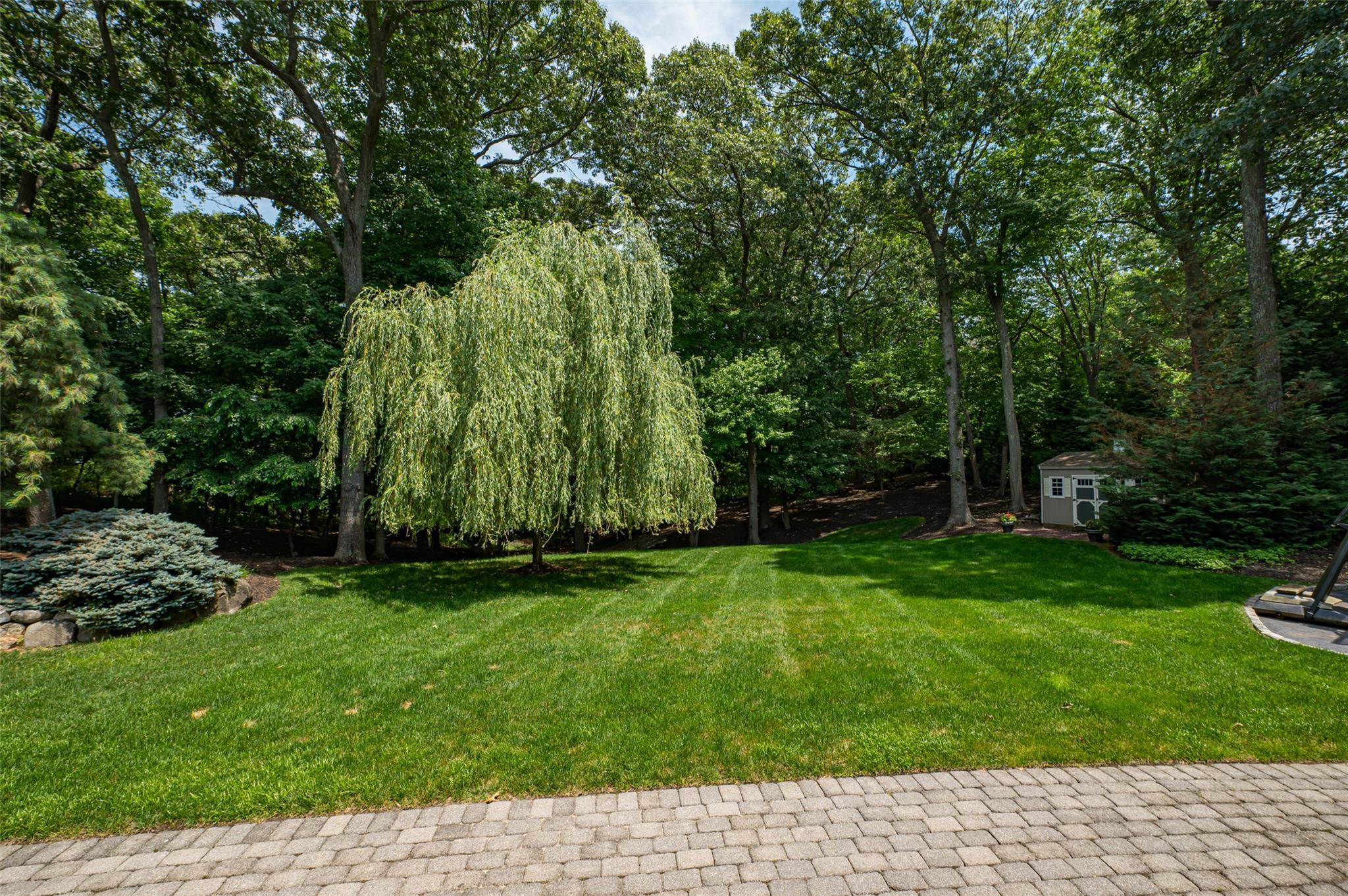 Single Family Eagle Landing  Suffolk County, NY 11766, MLS-850566-40