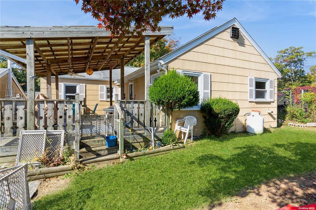 Single Family Tyler  Suffolk County, NY 11789, MLS-850588-3