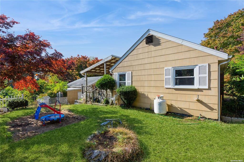 Single Family Tyler  Suffolk County, NY 11789, MLS-850588-4