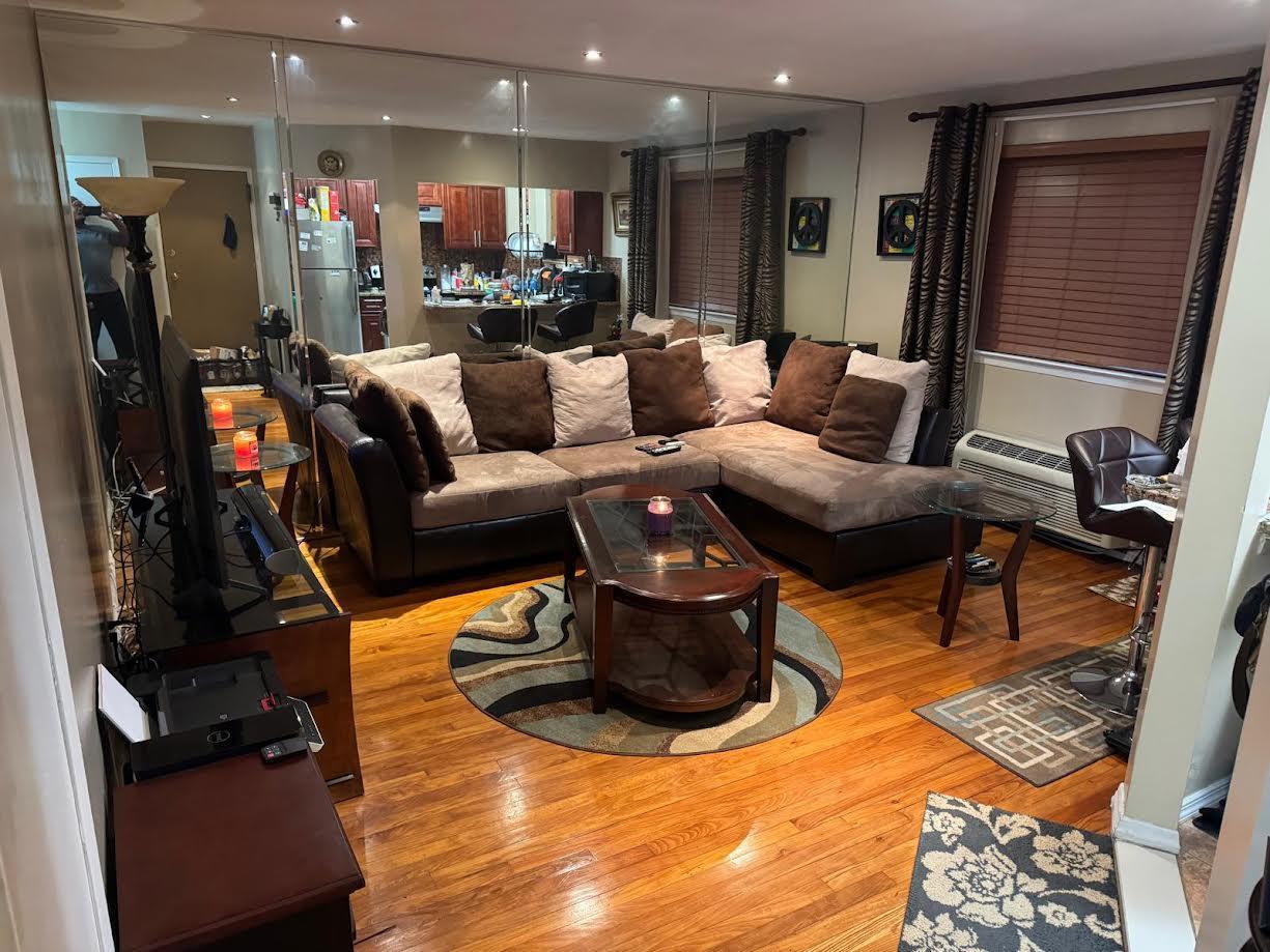 Coop Everit Ave  Nassau County, NY 11557, MLS-850595-5