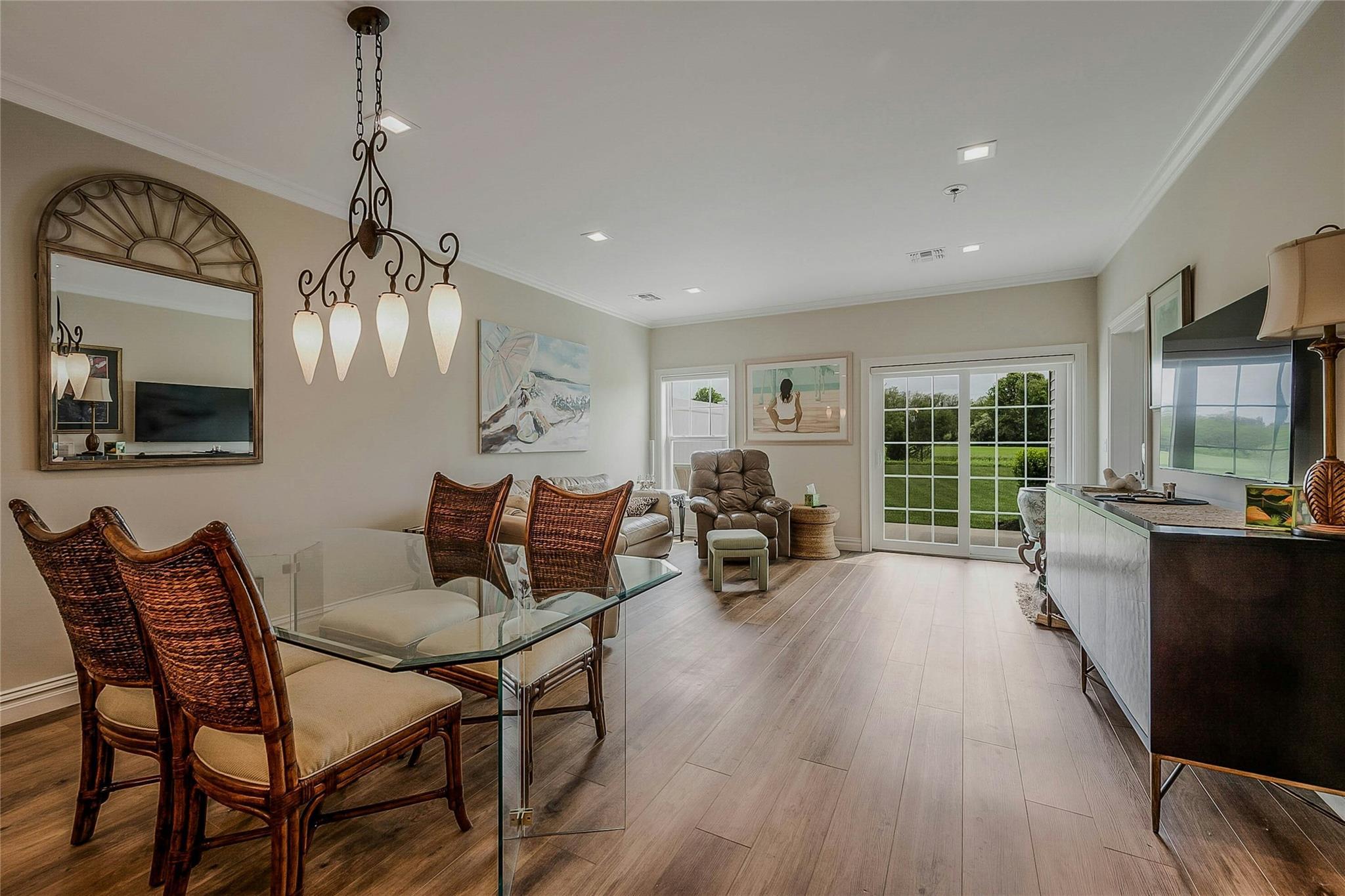 Condo Fox Hill  Suffolk County, NY 11933, MLS-850597-11