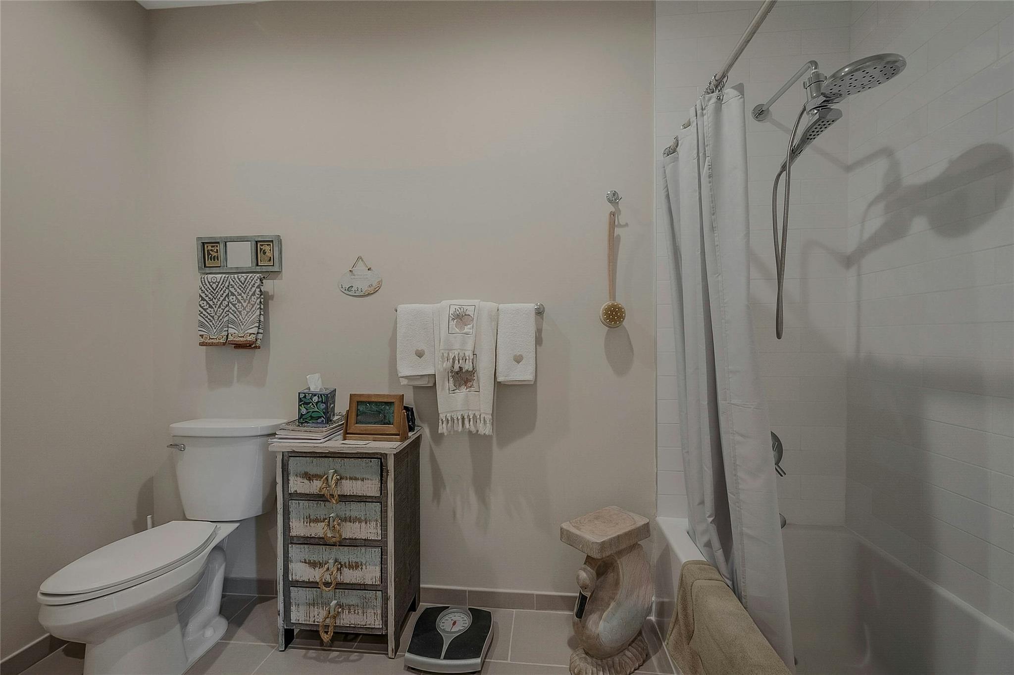 Condo Fox Hill  Suffolk County, NY 11933, MLS-850597-18
