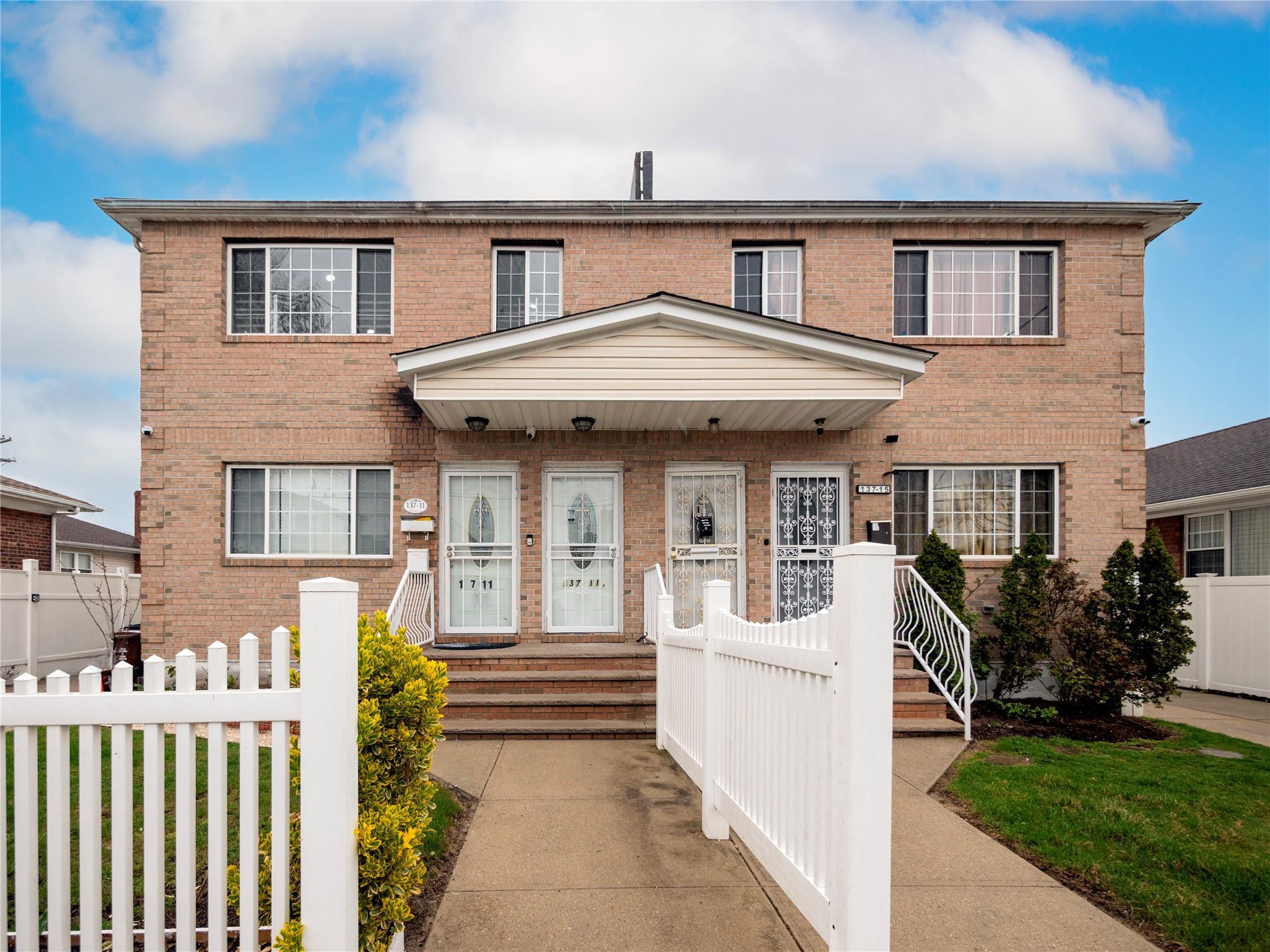 Apartment 220  Queens, NY 11413, MLS-850607-8
